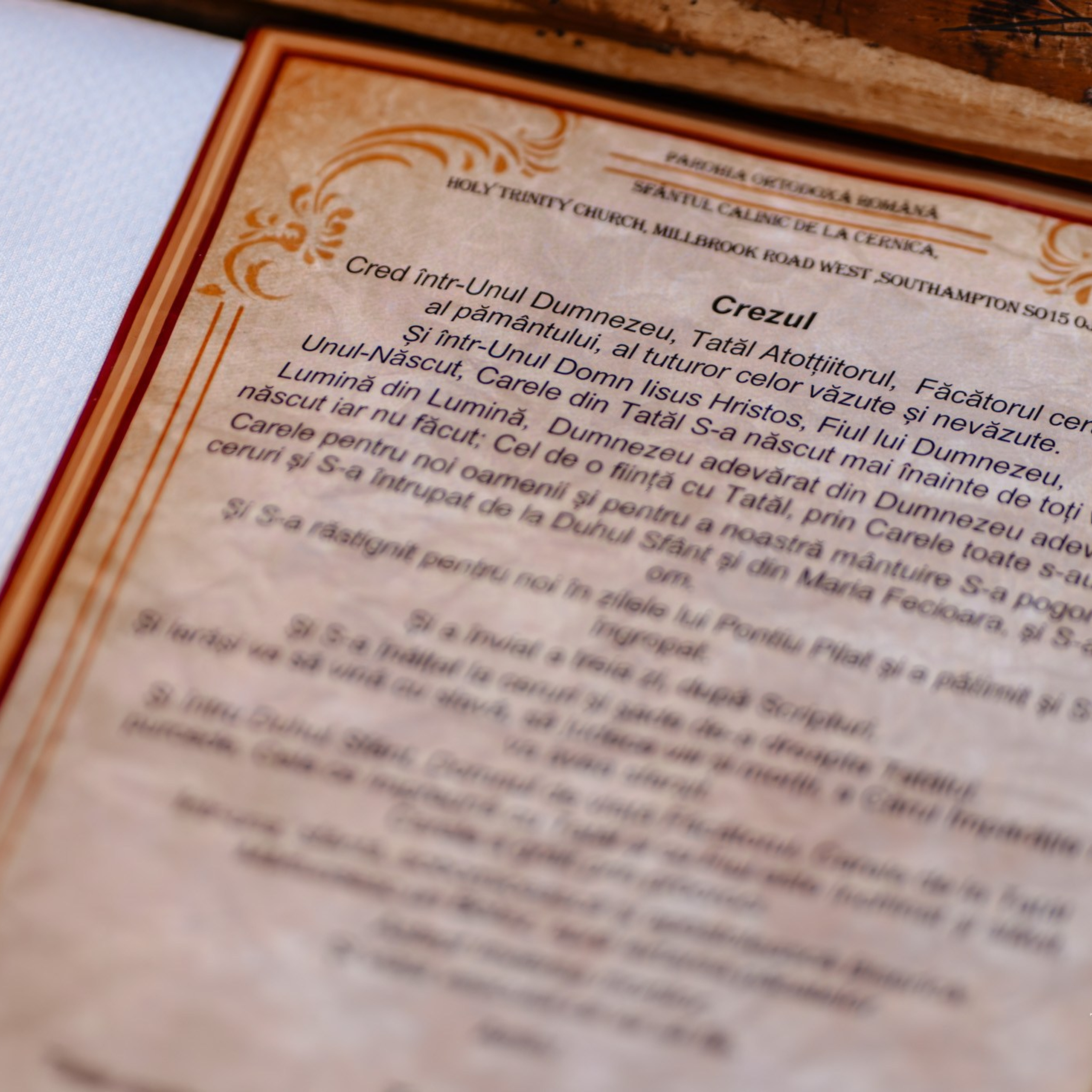 Sambata lui Lazar si Hramul la Biserica Romaneasca din Southampton — Slujba arhiereasca oficiata de PS Parinte Atanasie. TANTAN IONUT FOTO & FILM