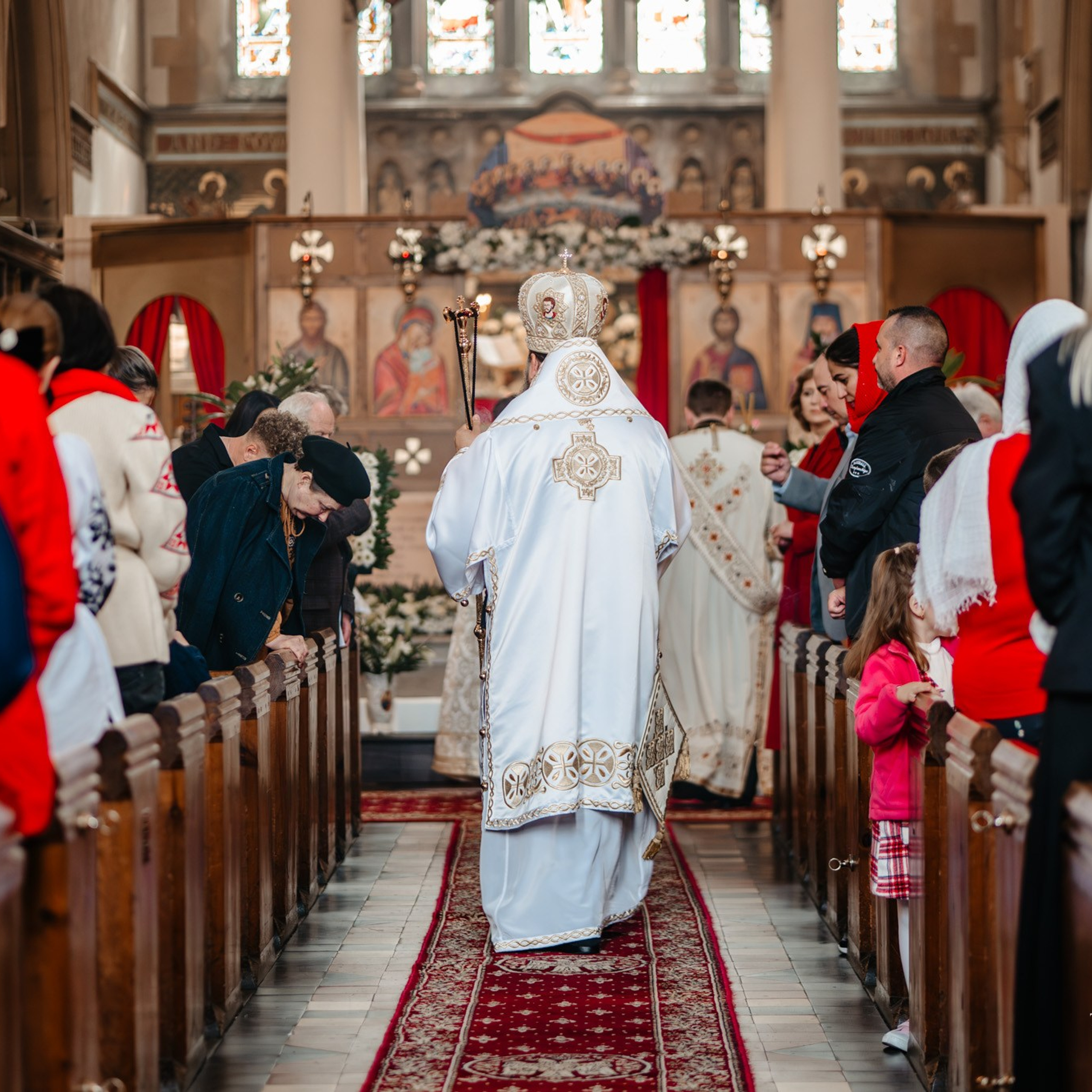 Sambata lui Lazar si Hramul la Biserica Romaneasca din Southampton — Slujba arhiereasca oficiata de PS Parinte Atanasie. TANTAN IONUT FOTO & FILM