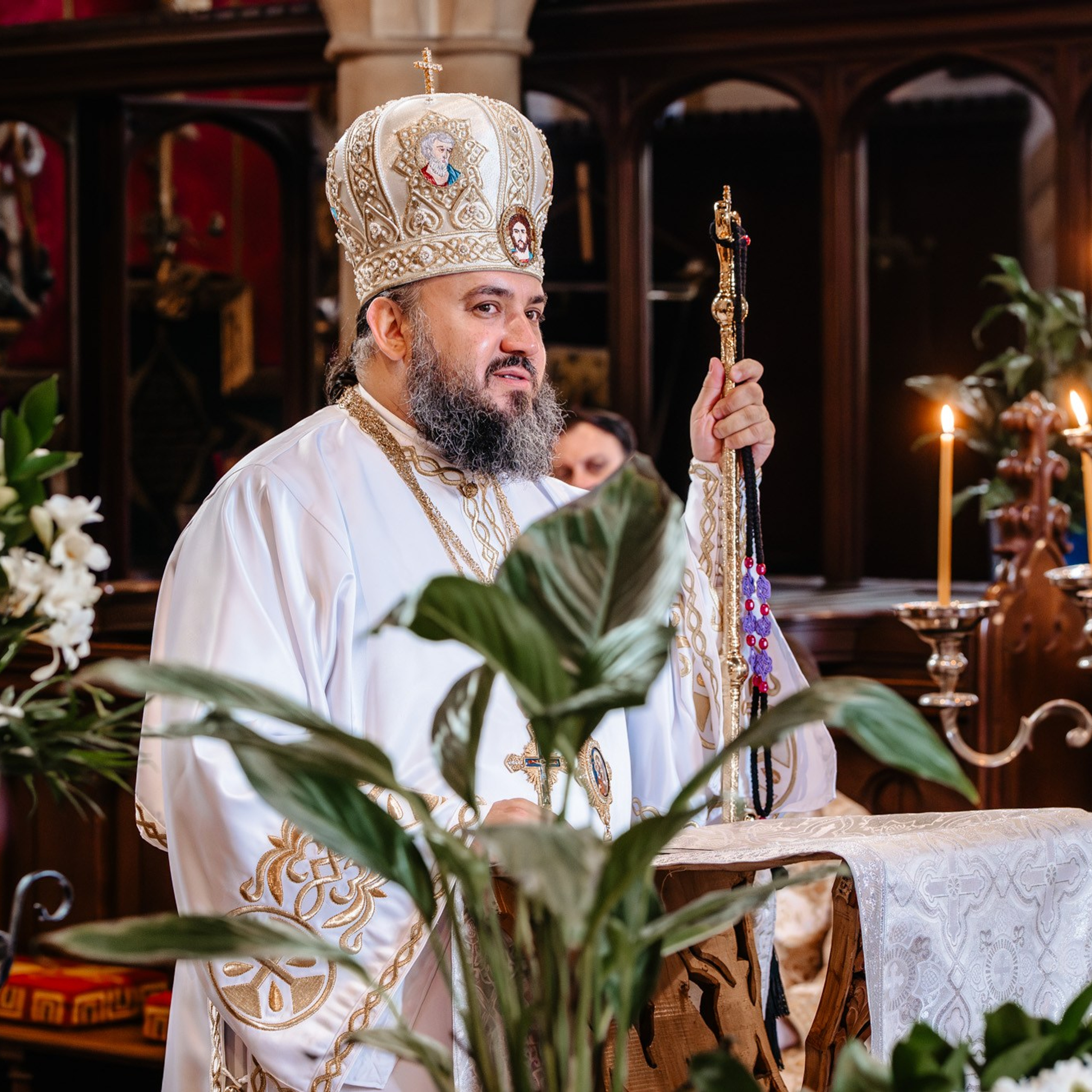 Sambata lui Lazar si Hramul la Biserica Romaneasca din Southampton — Slujba arhiereasca oficiata de PS Parinte Atanasie. TANTAN IONUT FOTO & FILM