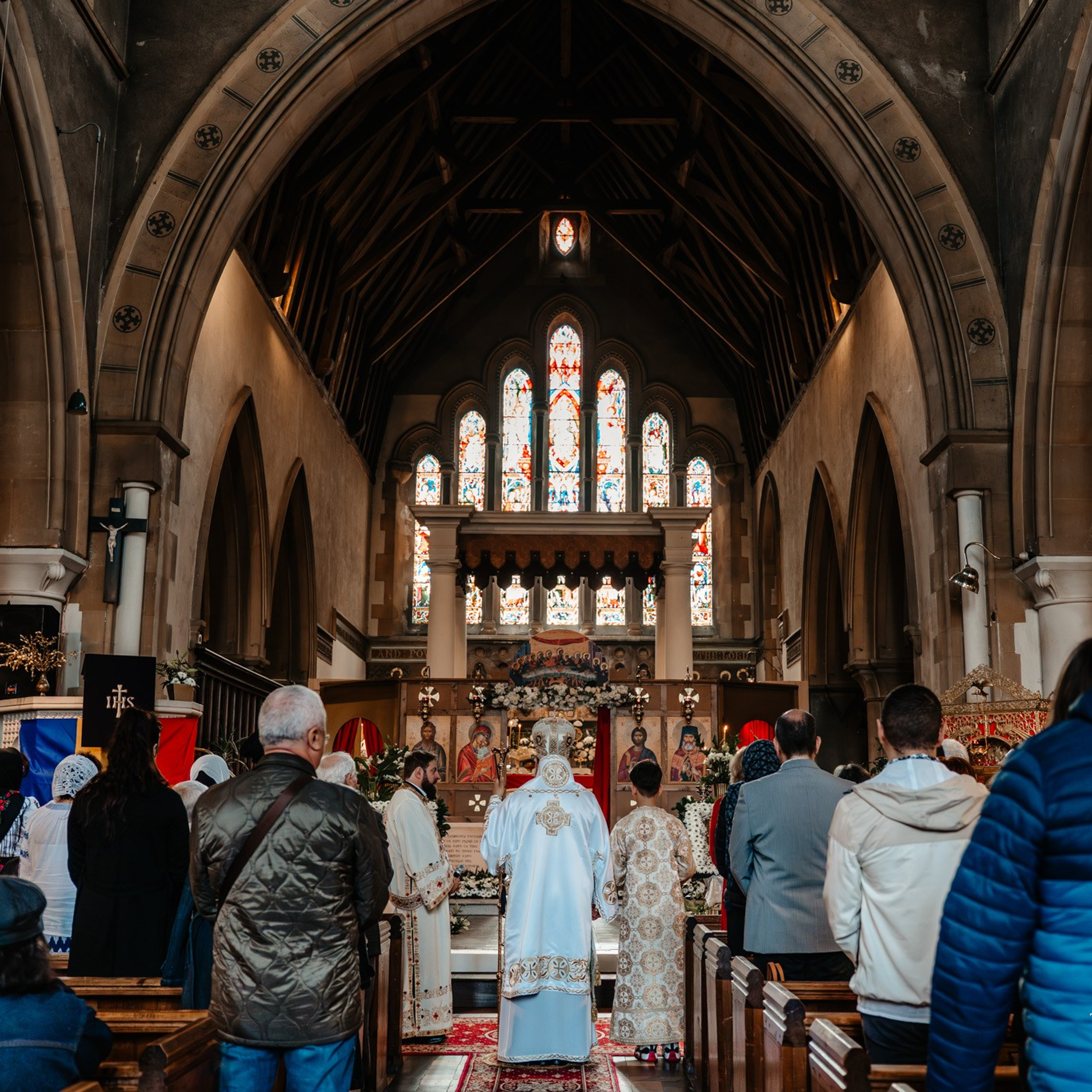 Sambata lui Lazar si Hramul la Biserica Romaneasca din Southampton — Slujba arhiereasca oficiata de PS Parinte Atanasie. TANTAN IONUT FOTO & FILM