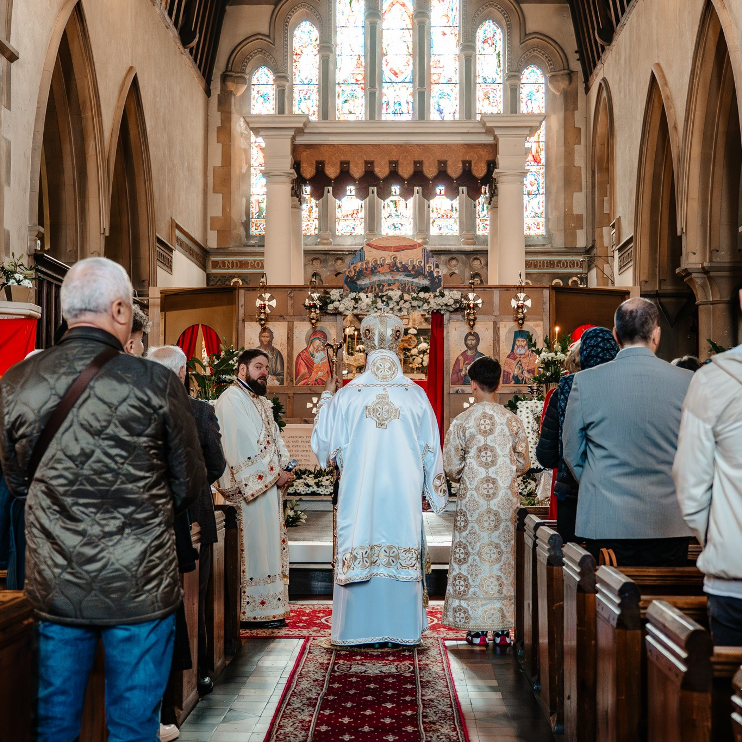 Sambata lui Lazar si Hramul la Biserica Romaneasca din Southampton — Slujba arhiereasca oficiata de PS Parinte Atanasie. TANTAN IONUT FOTO & FILM