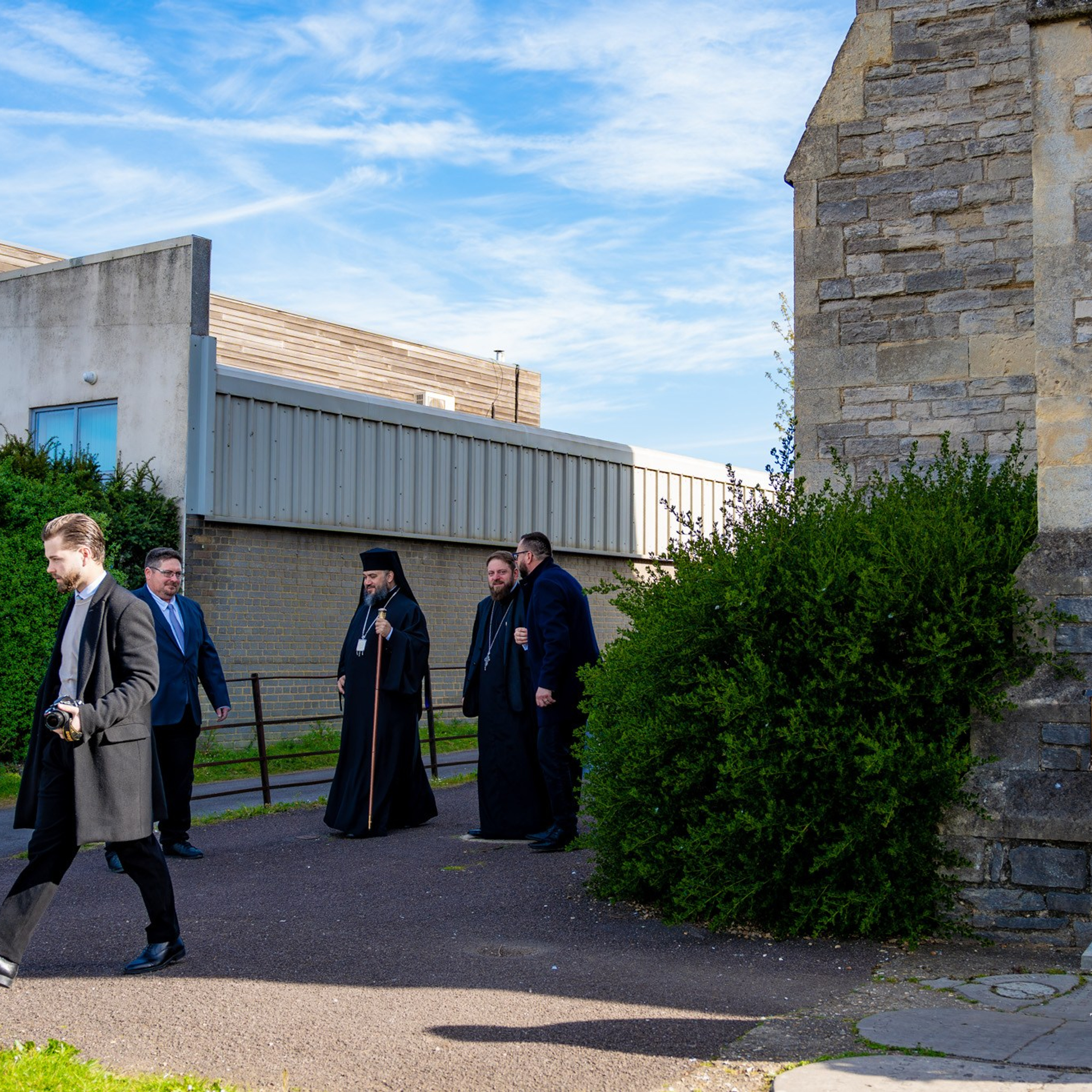 Sambata lui Lazar si Hramul la Biserica Romaneasca din Southampton — Slujba arhiereasca oficiata de PS Parinte Atanasie. TANTAN IONUT FOTO & FILM