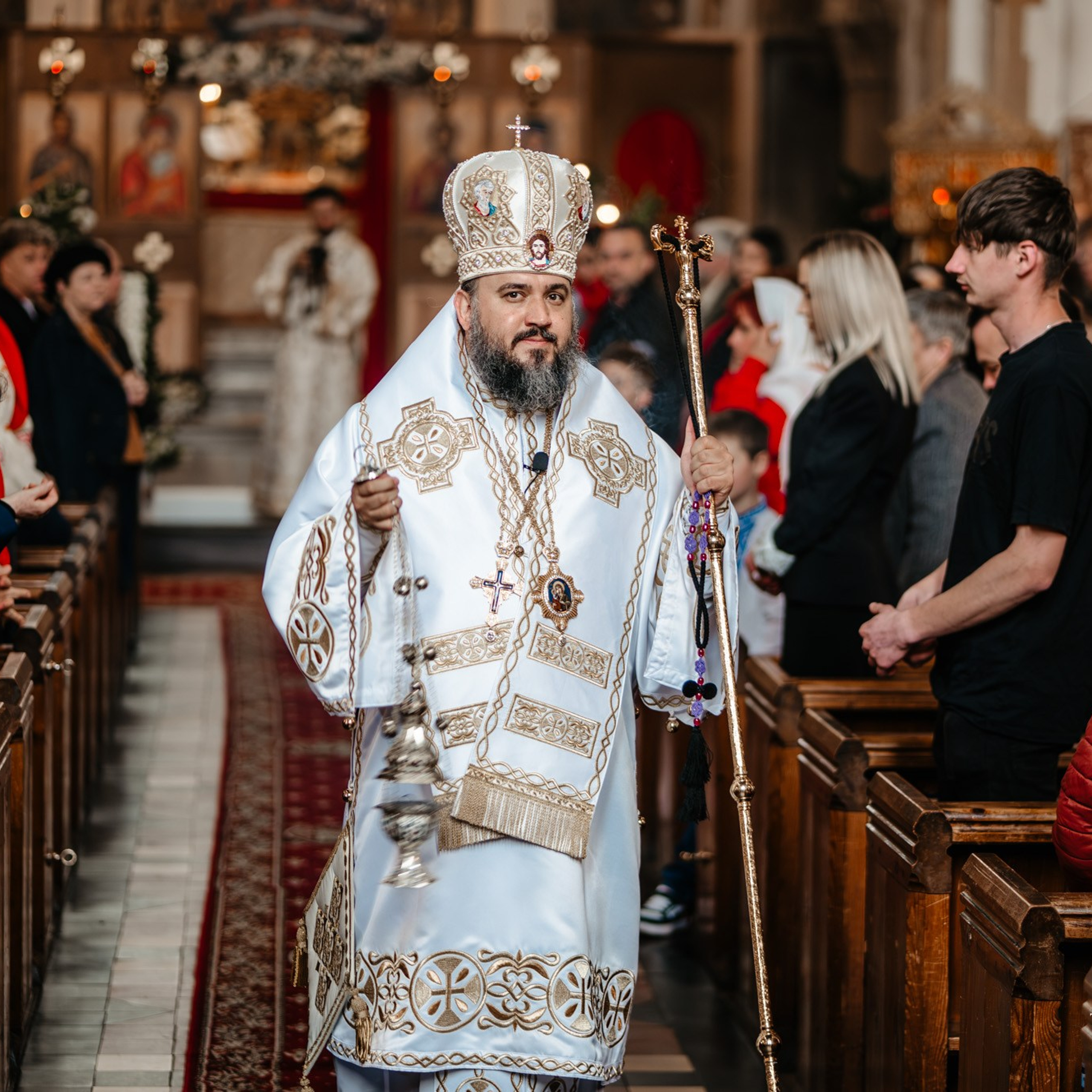 Sambata lui Lazar si Hramul la Biserica Romaneasca din Southampton — Slujba arhiereasca oficiata de PS Parinte Atanasie. TANTAN IONUT FOTO & FILM