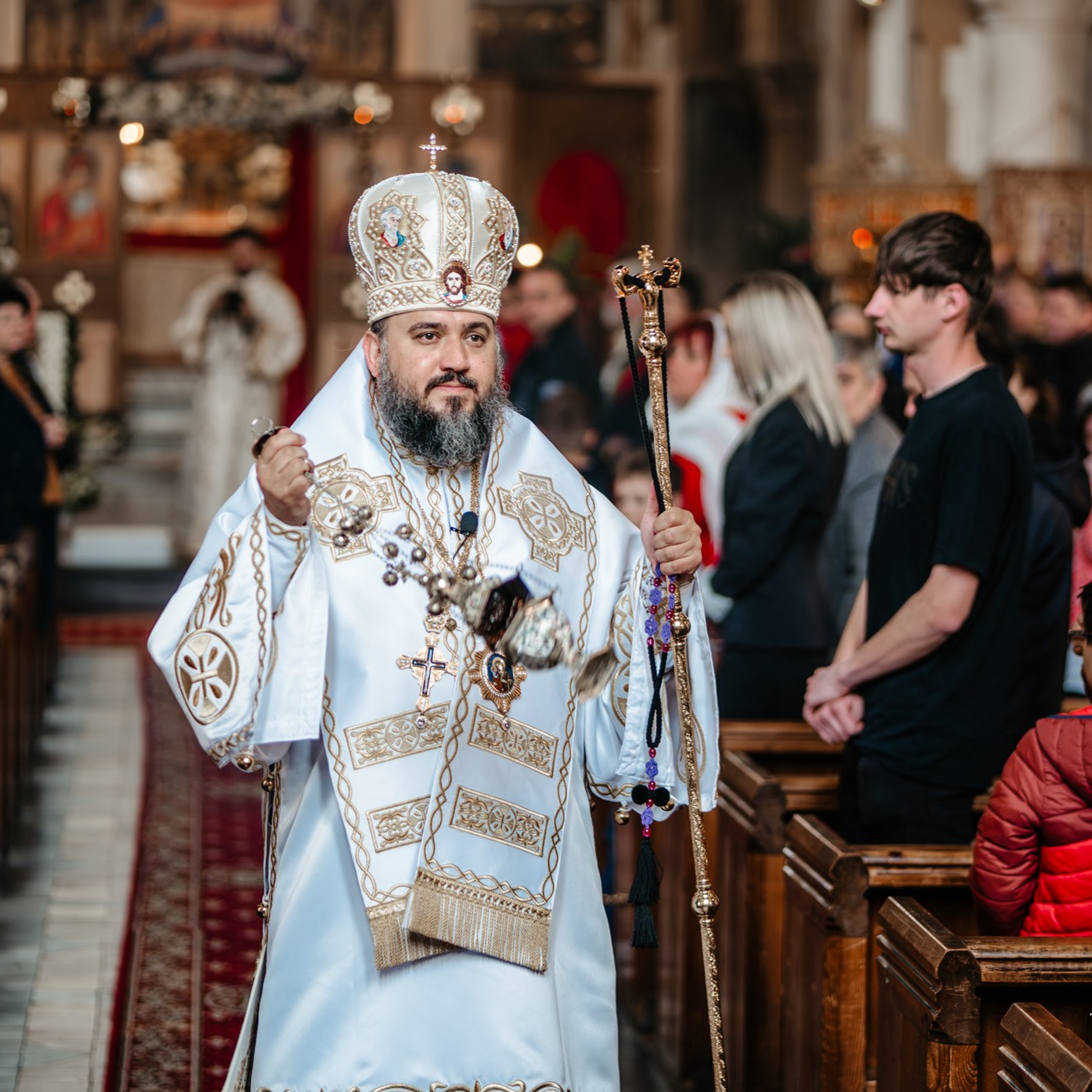 Sambata lui Lazar si Hramul la Biserica Romaneasca din Southampton — Slujba arhiereasca oficiata de PS Parinte Atanasie. TANTAN IONUT FOTO & FILM