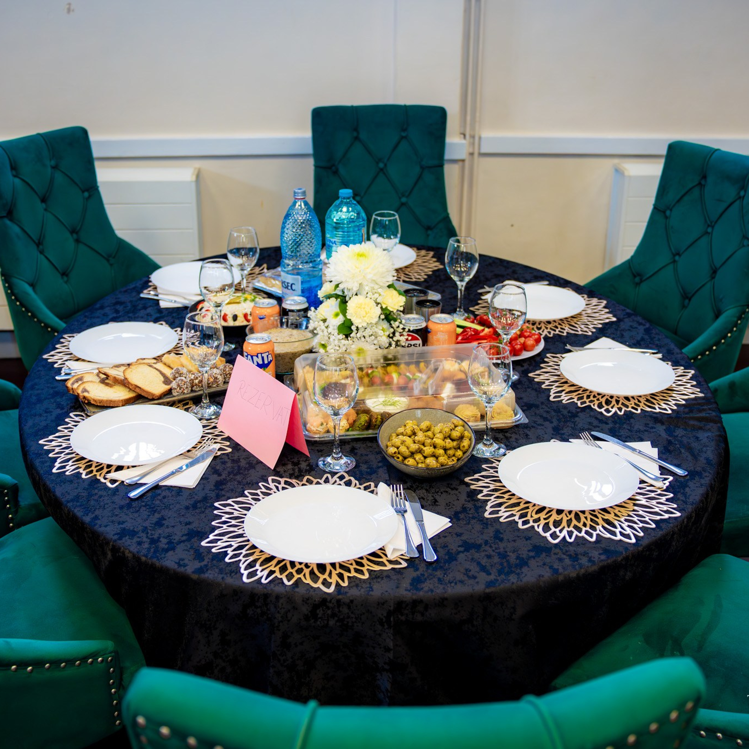 Sambata lui Lazar si Hramul la Biserica Romaneasca din Southampton — Slujba arhiereasca oficiata de PS Parinte Atanasie. TANTAN IONUT FOTO & FILM