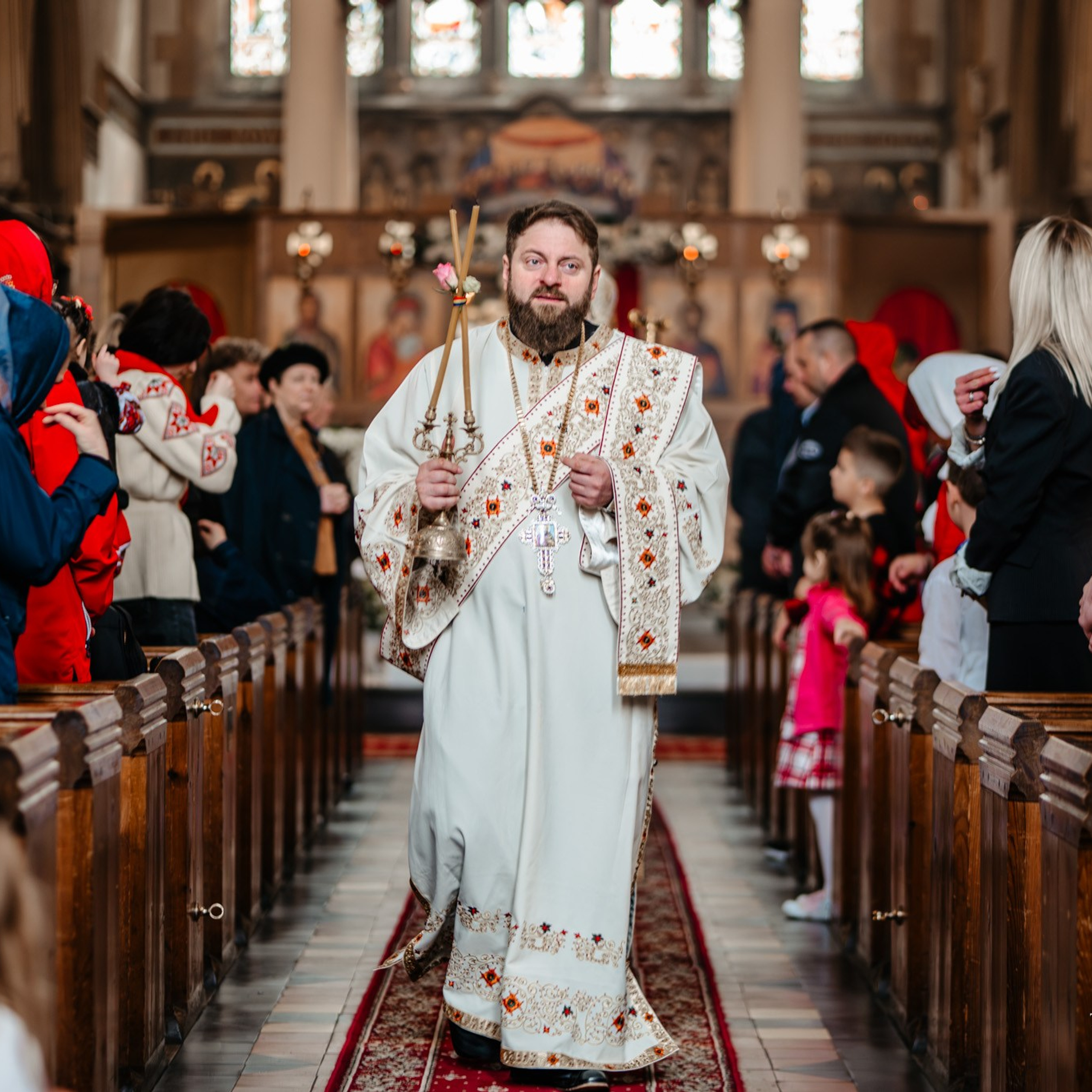 Sambata lui Lazar si Hramul la Biserica Romaneasca din Southampton — Slujba arhiereasca oficiata de PS Parinte Atanasie. TANTAN IONUT FOTO & FILM