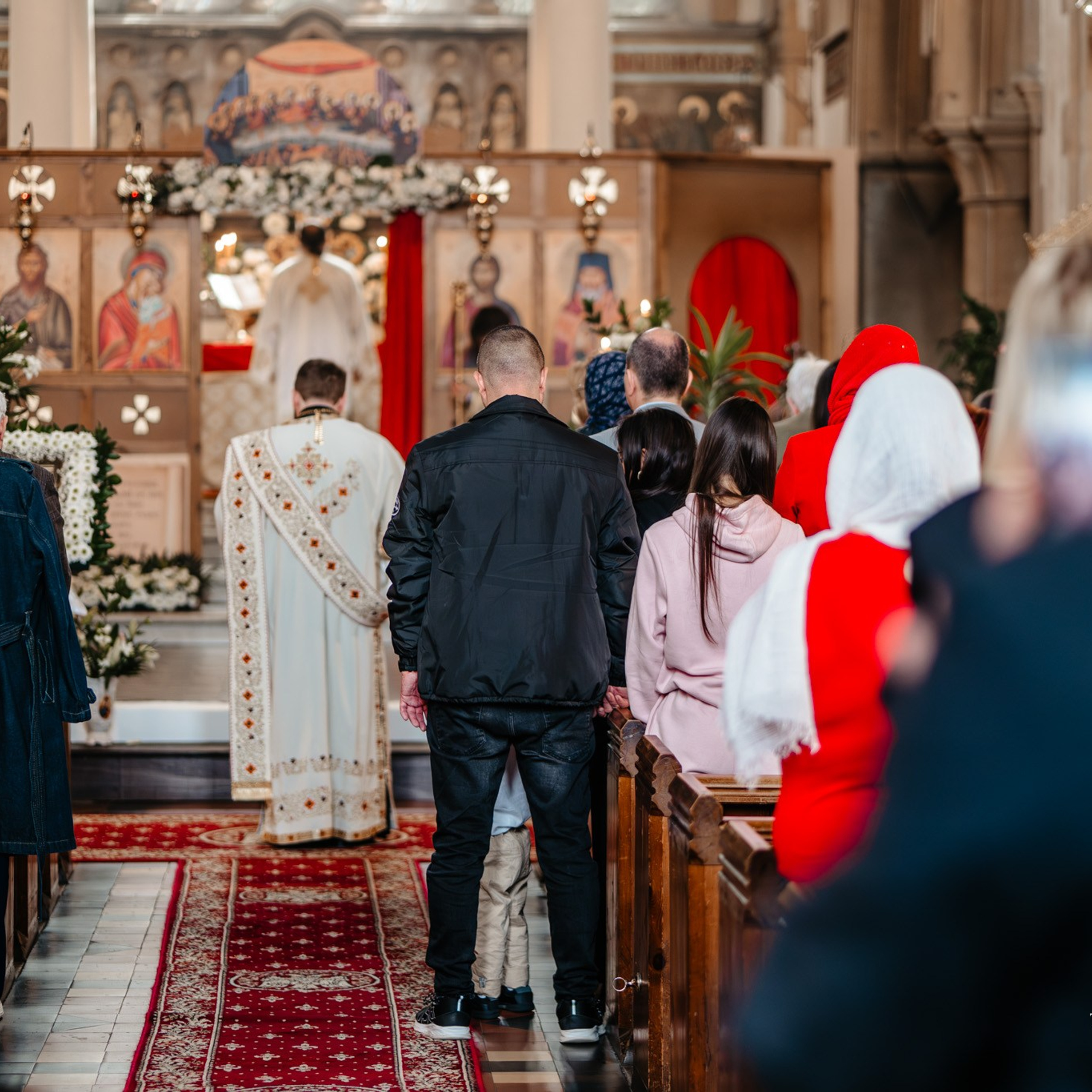 Sambata lui Lazar si Hramul la Biserica Romaneasca din Southampton — Slujba arhiereasca oficiata de PS Parinte Atanasie. TANTAN IONUT FOTO & FILM