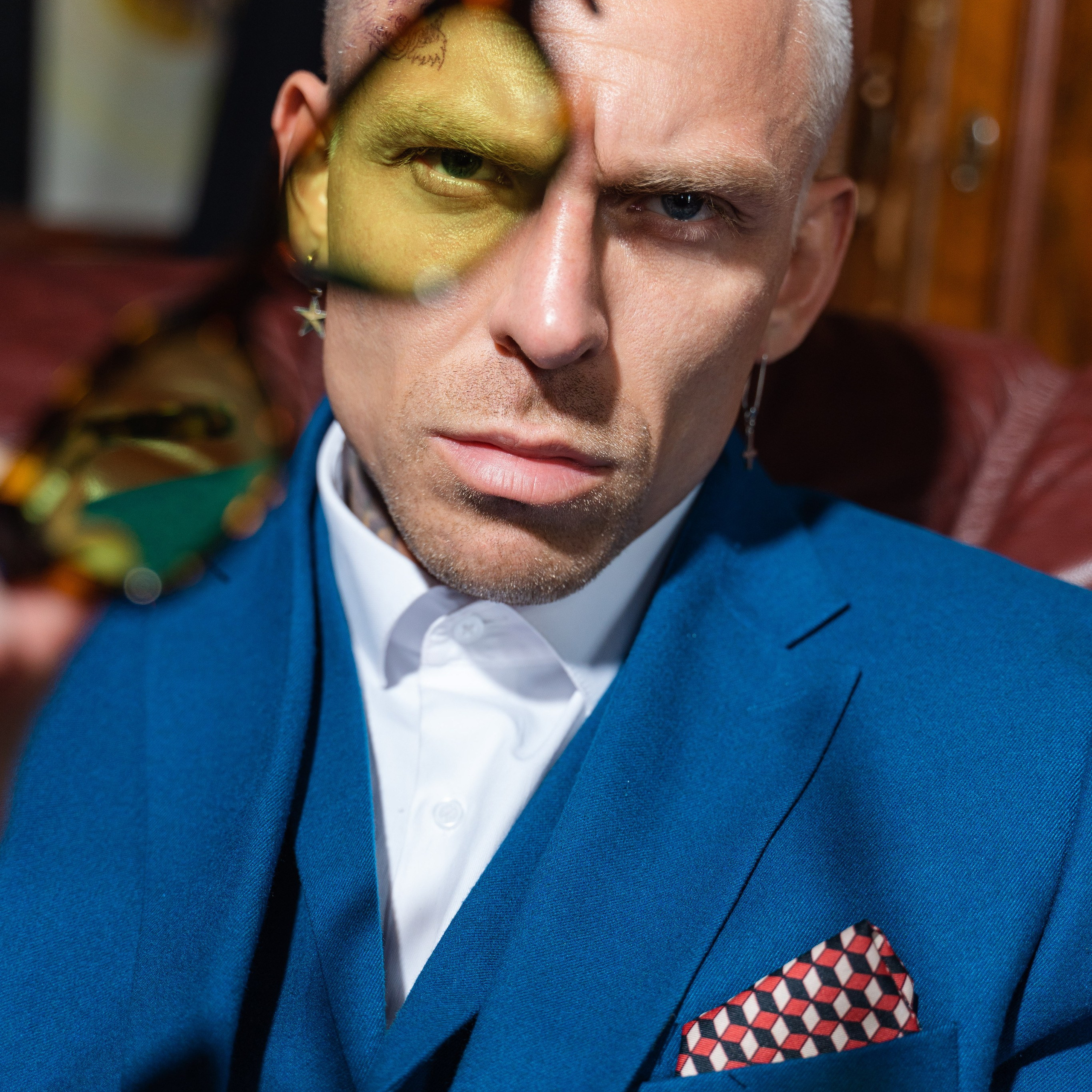 Men’s suits photography. Il fotografo Dmitrii Shmatov