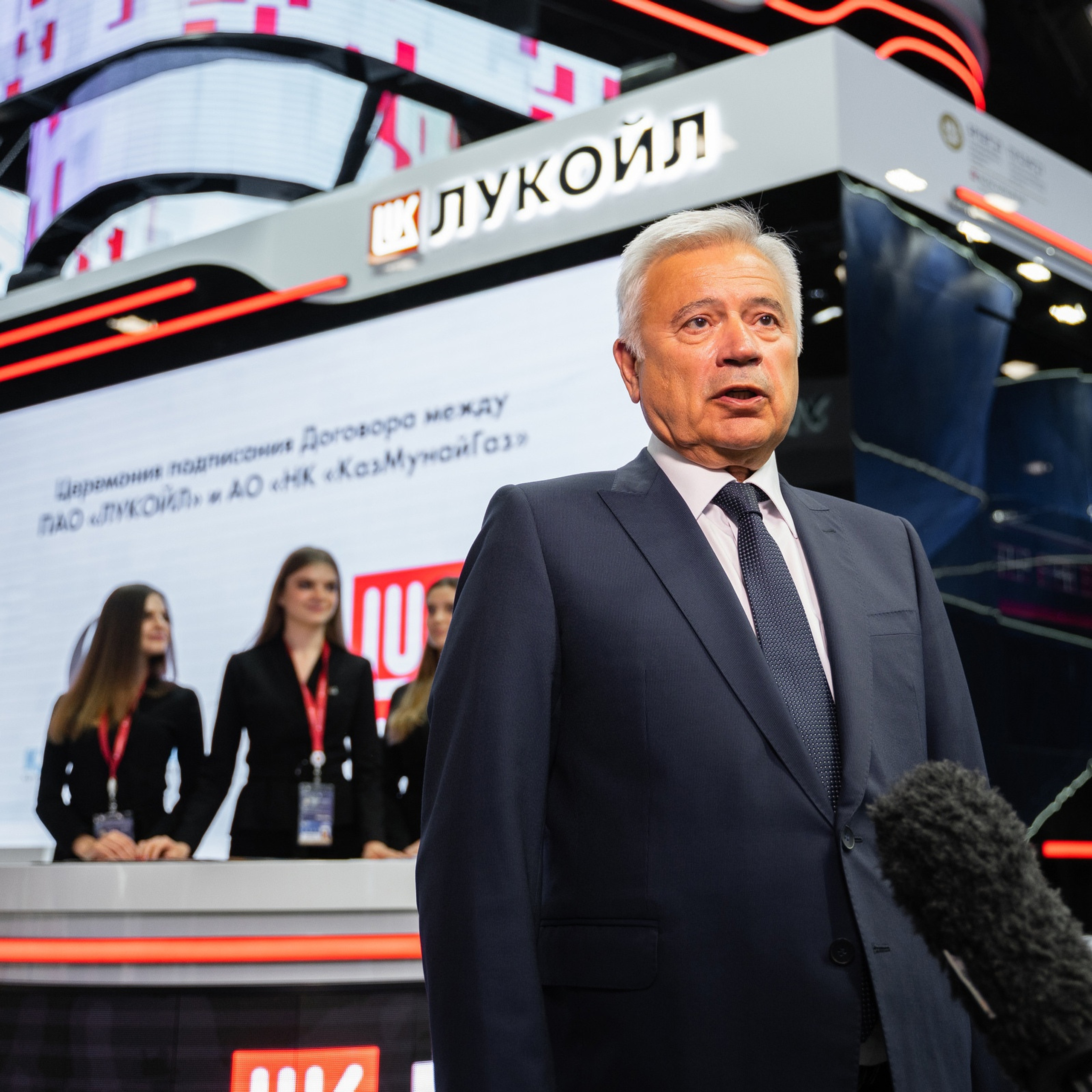 Executive portrait by Dmitrii Shmatov at an industry event, ideal for press releases and corporate announcements.