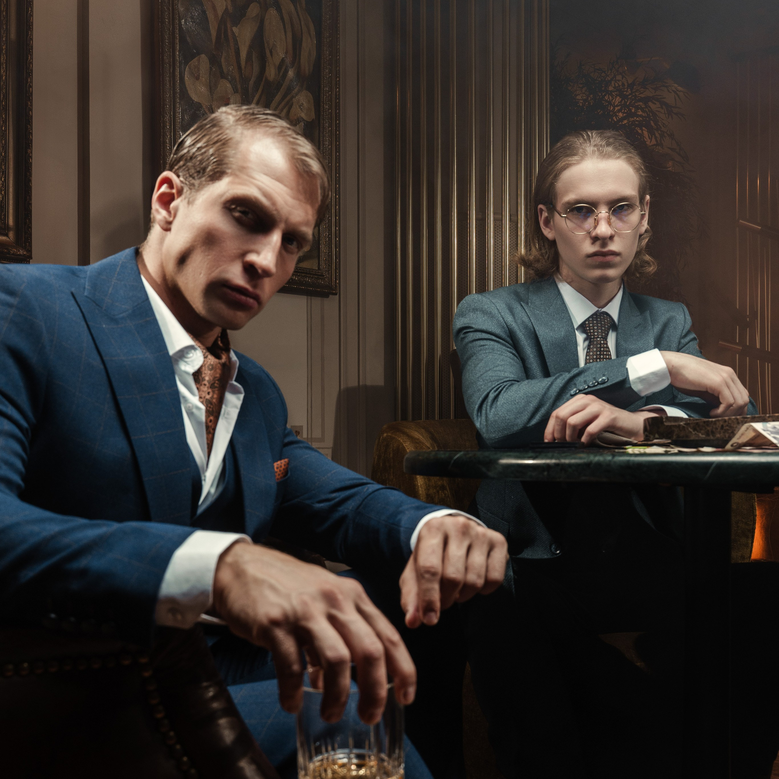 Men’s suits photography. Il fotografo Dmitrii Shmatov