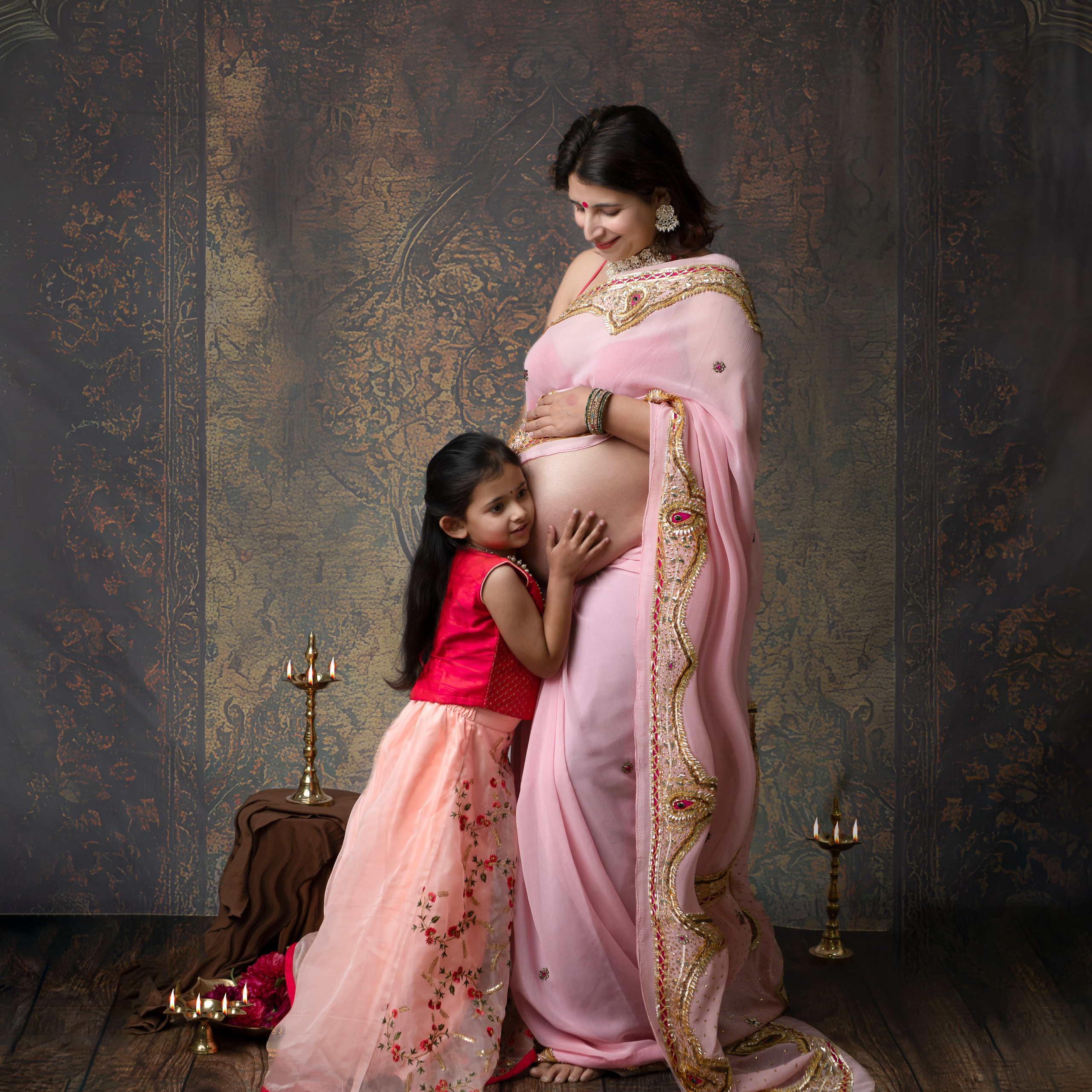 Newborn photo session in Doha Qatar, baby, sitter, cake smash, pre-birthday, maternity, family photographer in Doha, Qatar