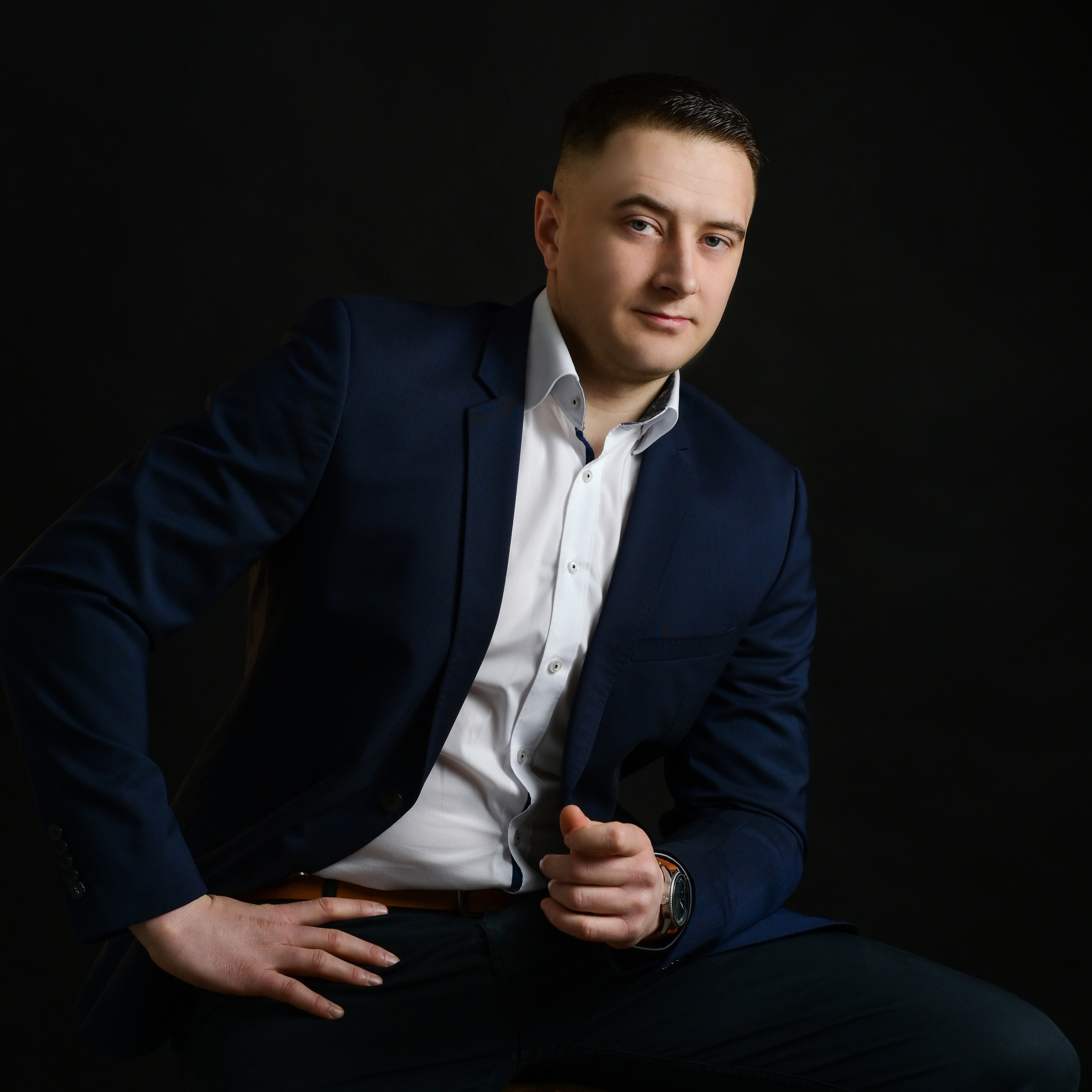 Business Fotografie, Businessfotografie, Business Portrait, Eventfotografie, Portrait, Content Fotografie, Fotograf Frankfurt am Main, Hanau, Gelnhausen, Aschaffenburg, Fotografin, Fotografie, Portrait, Bewerbung, Portfolio, Business Auftreten,  Social Media, Profilbild, Statusbild, Bild, Foto, Fotoshooting, Gelnhausen