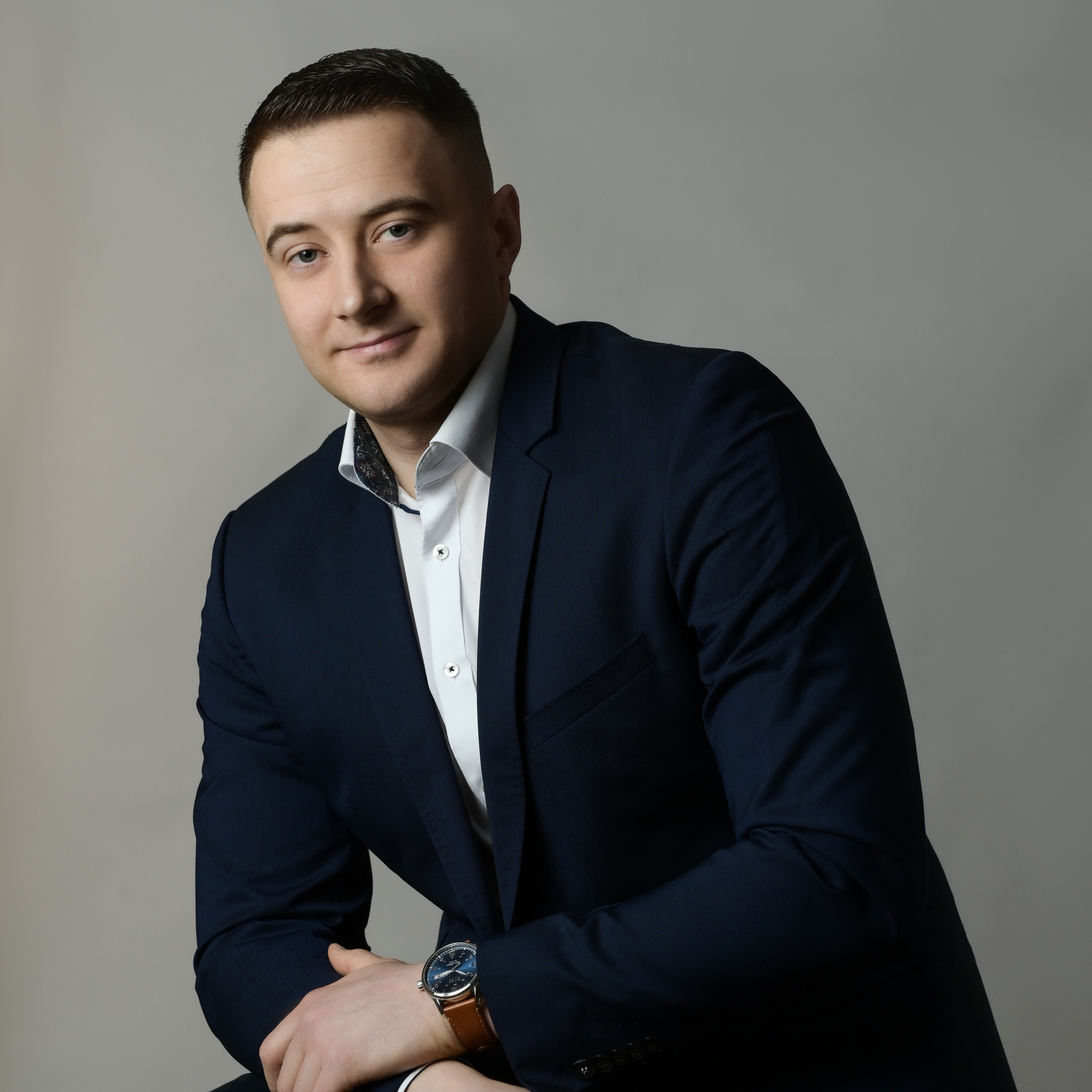 Business Fotografie, Businessfotografie, Business Portrait, Eventfotografie, Portrait, Content Fotografie, Fotograf Frankfurt am Main, Hanau, Gelnhausen, Aschaffenburg, Fotografin, Fotografie, Portrait, Bewerbung, Portfolio, Business Auftreten,  Social Media, Profilbild, Statusbild, Bild, Foto, Fotoshooting