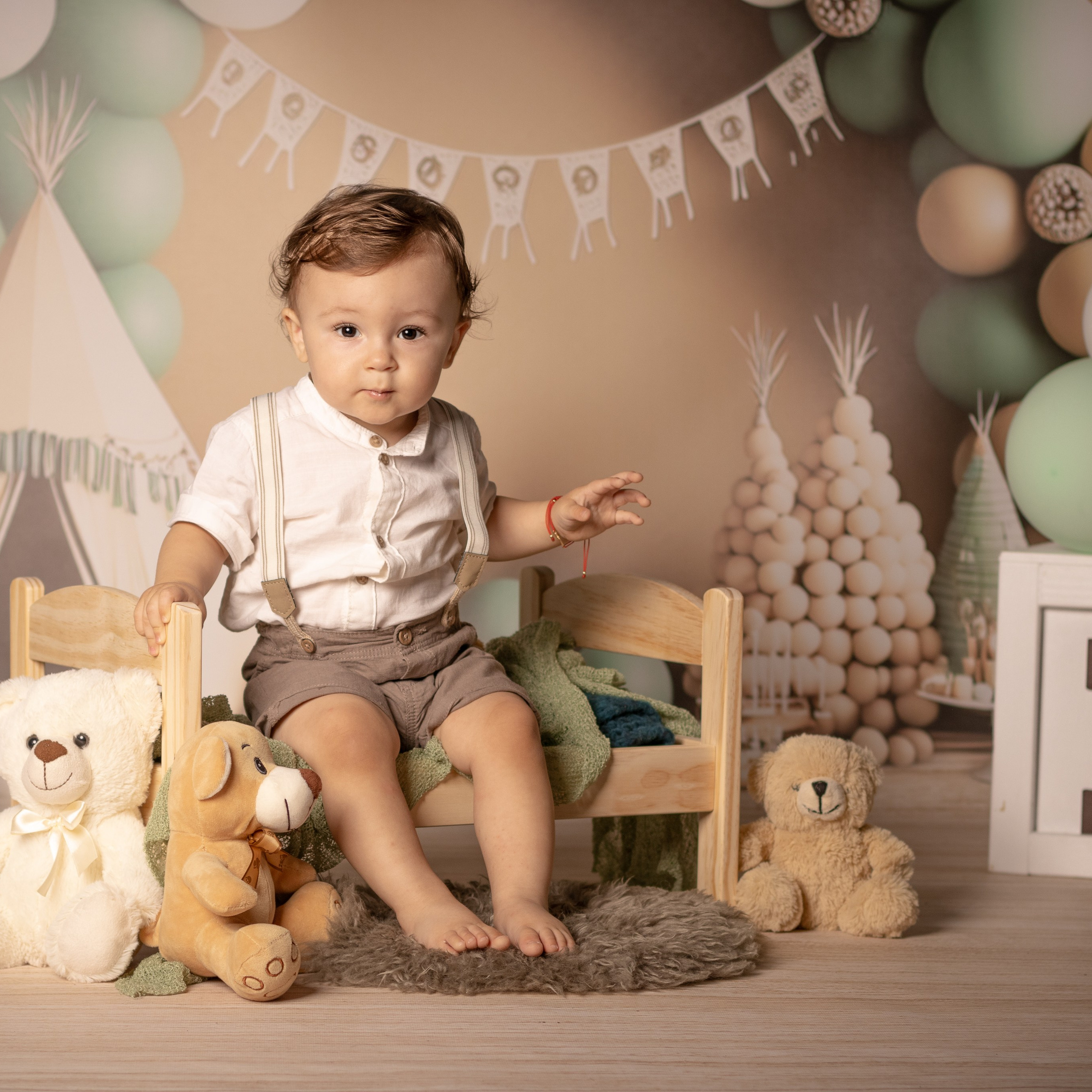 SMASH THE CAKE. FOTOGRAFUL LUI MATEI