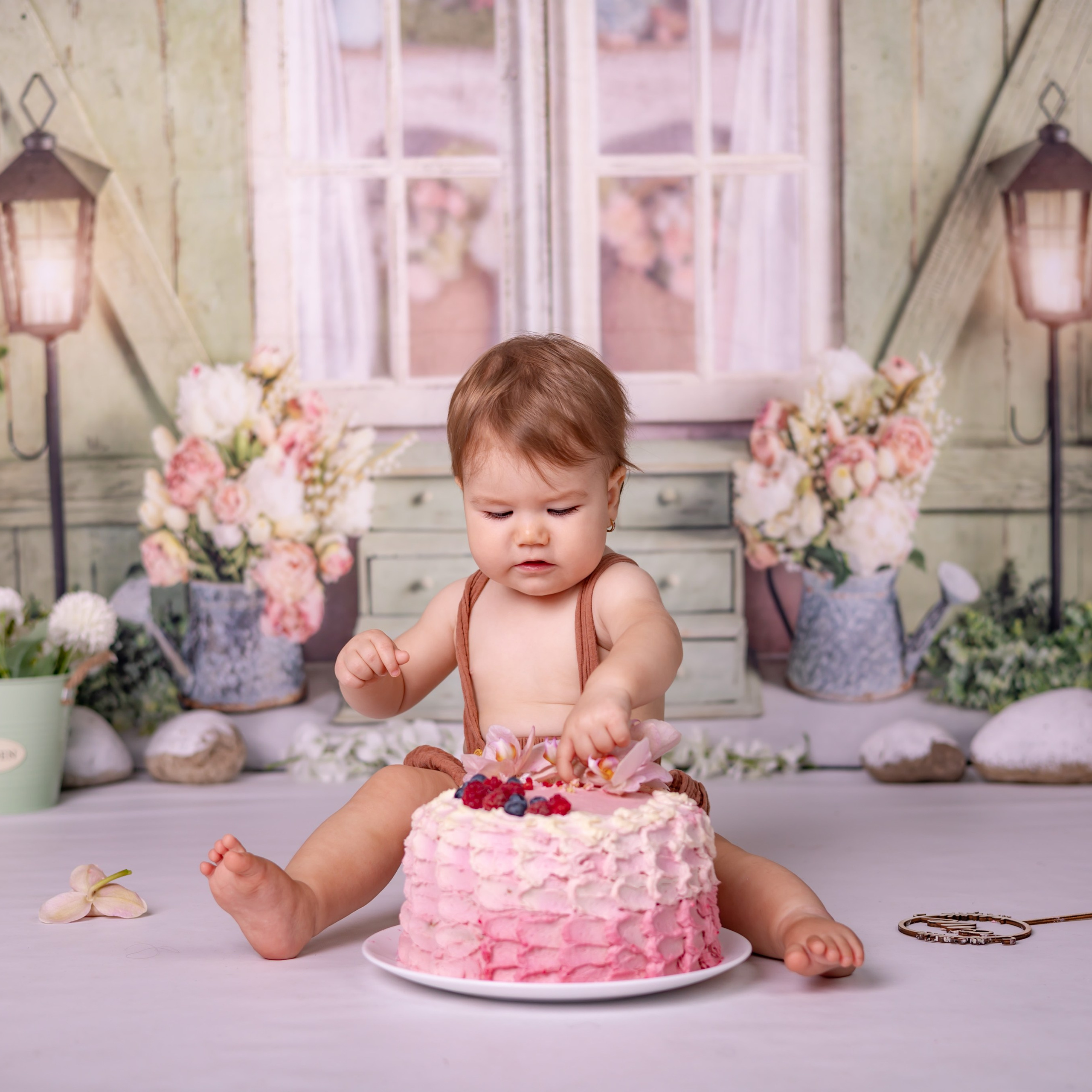 SMASH THE CAKE. FOTOGRAFUL LUI MATEI