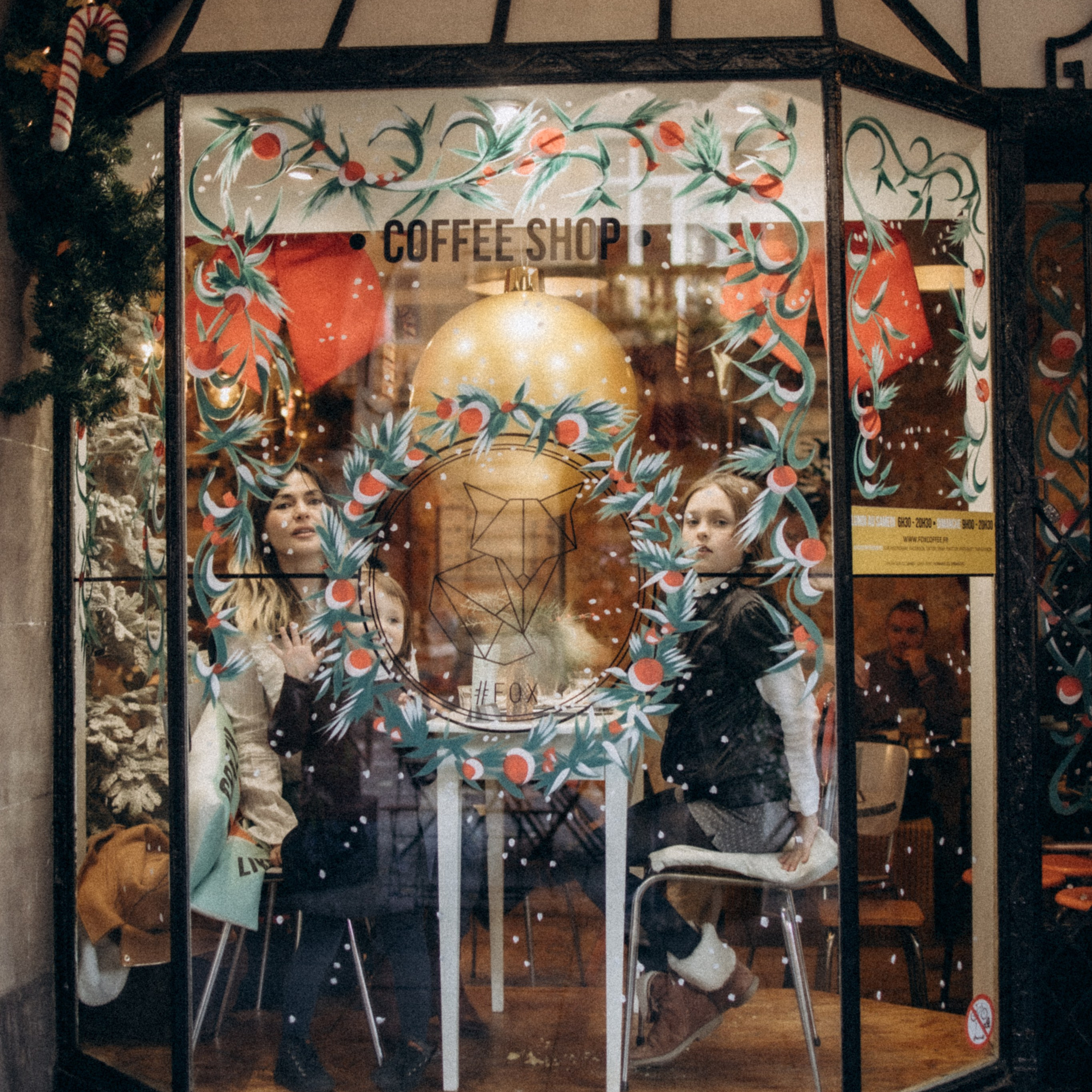 Mini-séance photo de Noël 2024. Семейный фотограф во Франции (Мец, Люксембург)