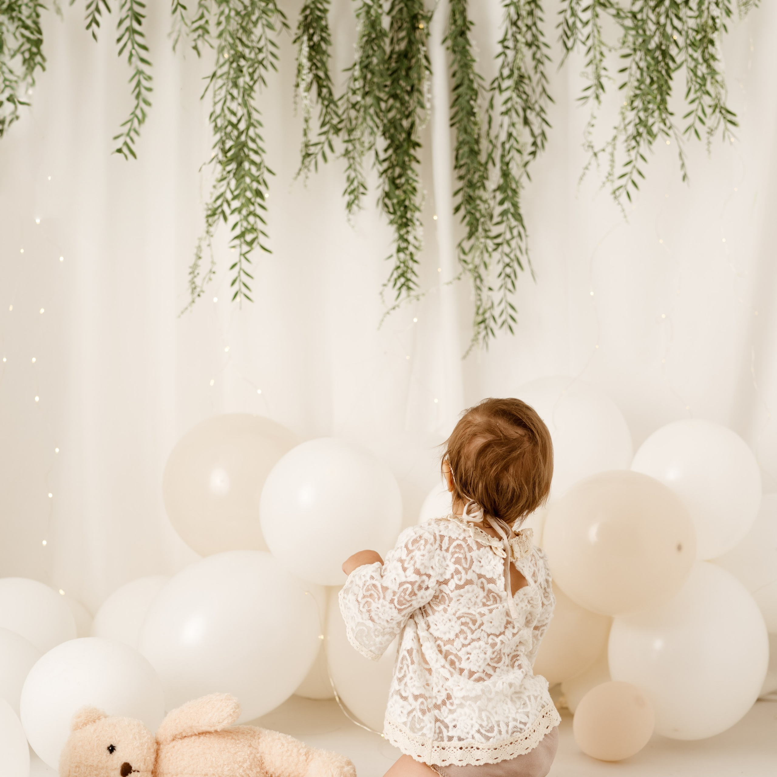 Sesja roczkowa i dziecięca w Łodzi. Fotograf Łódź - sesja ciążowa, noworodkowa, dziecięca. Studio w Łodzi