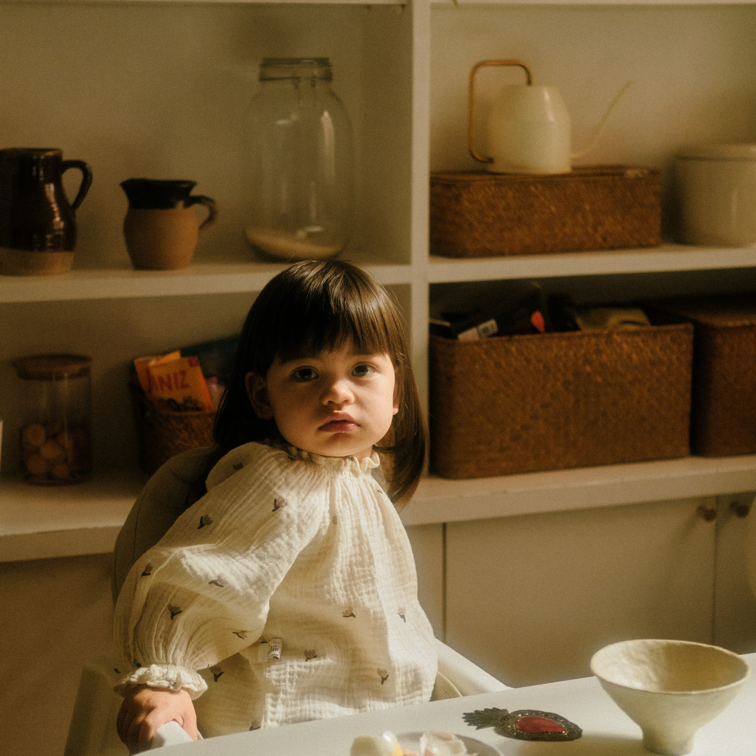 Cozy In-Home Family Photo Session in a Historic Richmond Victorian Home. Family photographer Anna Dobrovolskaia | Richmond, VA