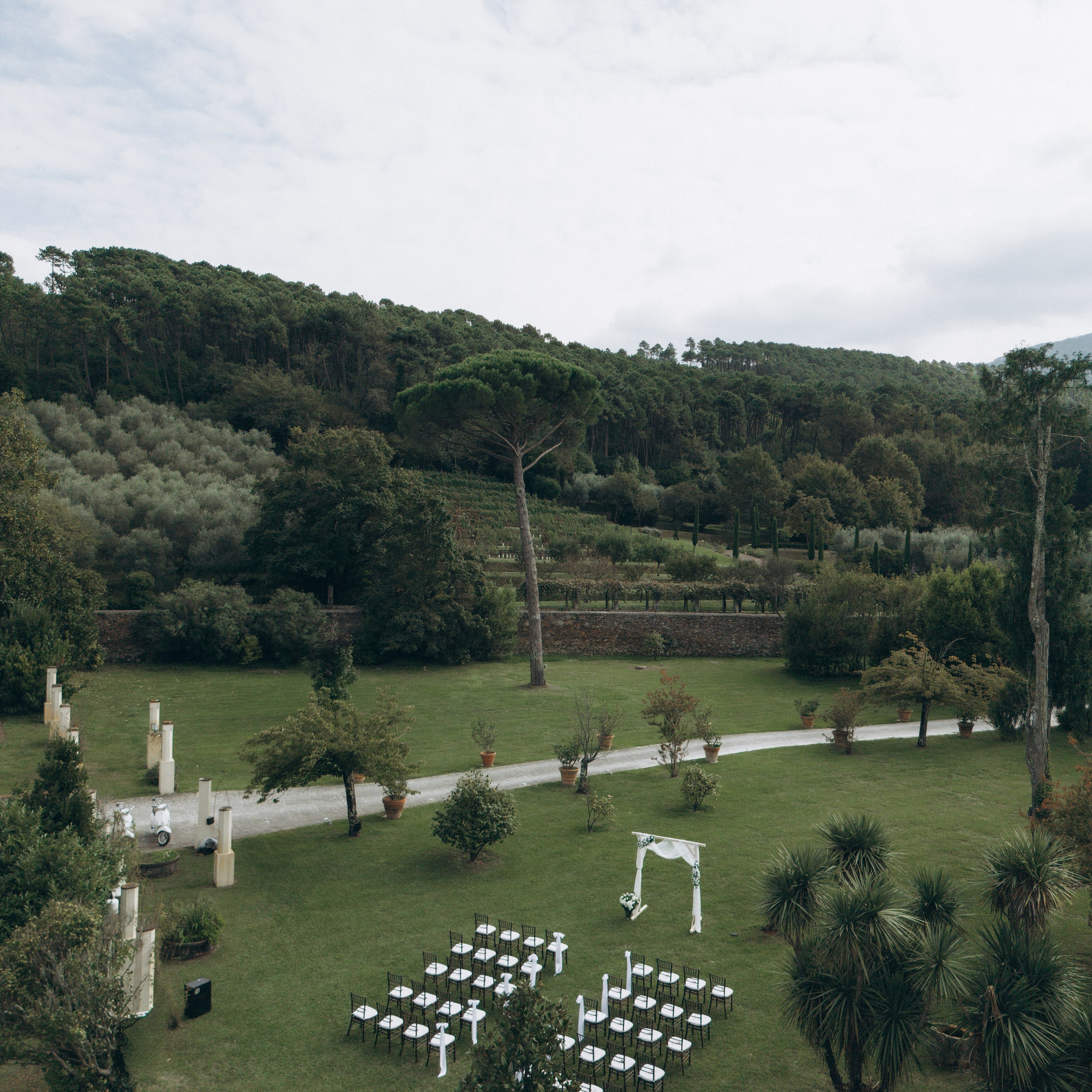 PHOTOGRAPHER IN ITALY