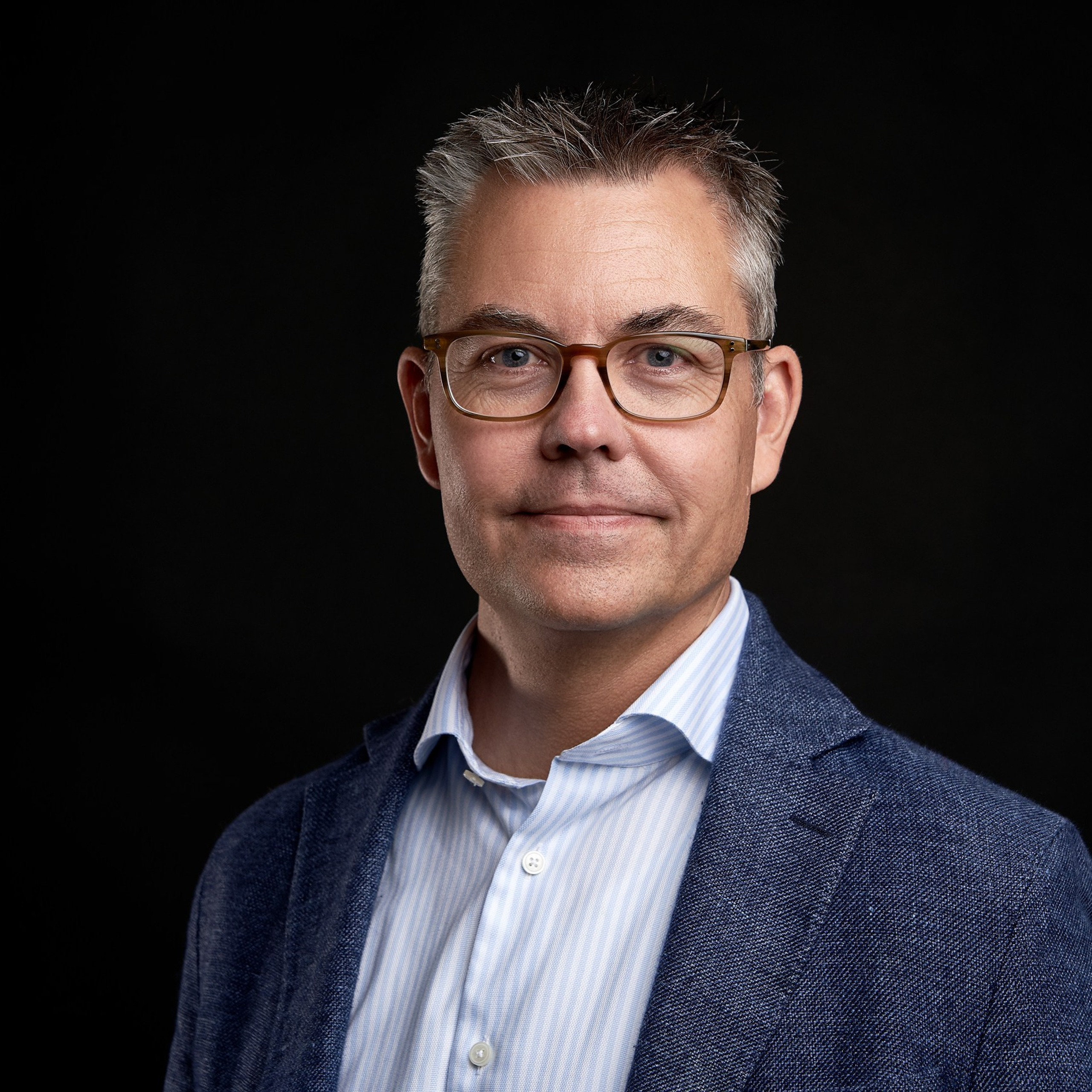 Verslo portreto fotosesija ofise