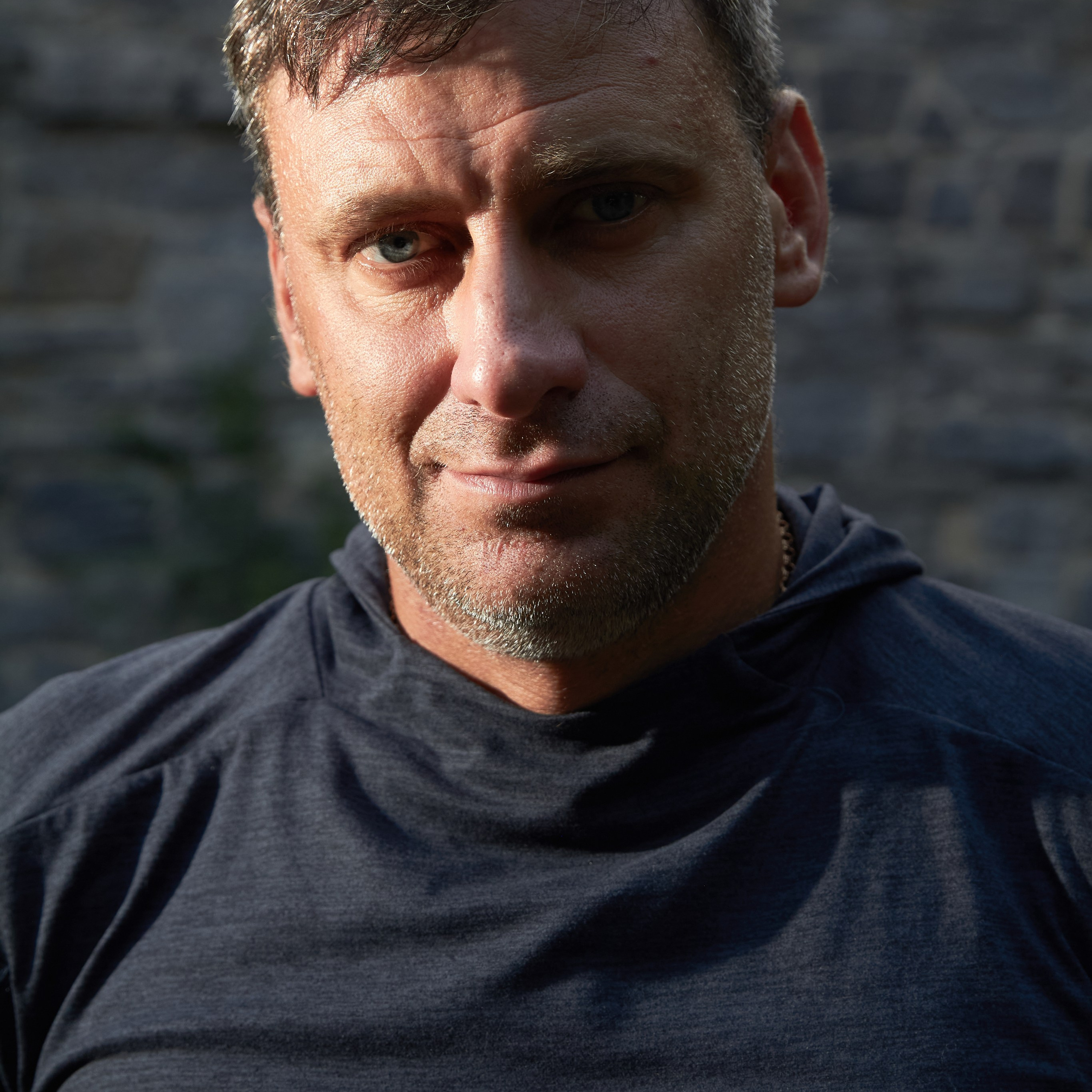 Portrait dramatique. Photographie de portrait à Montréal