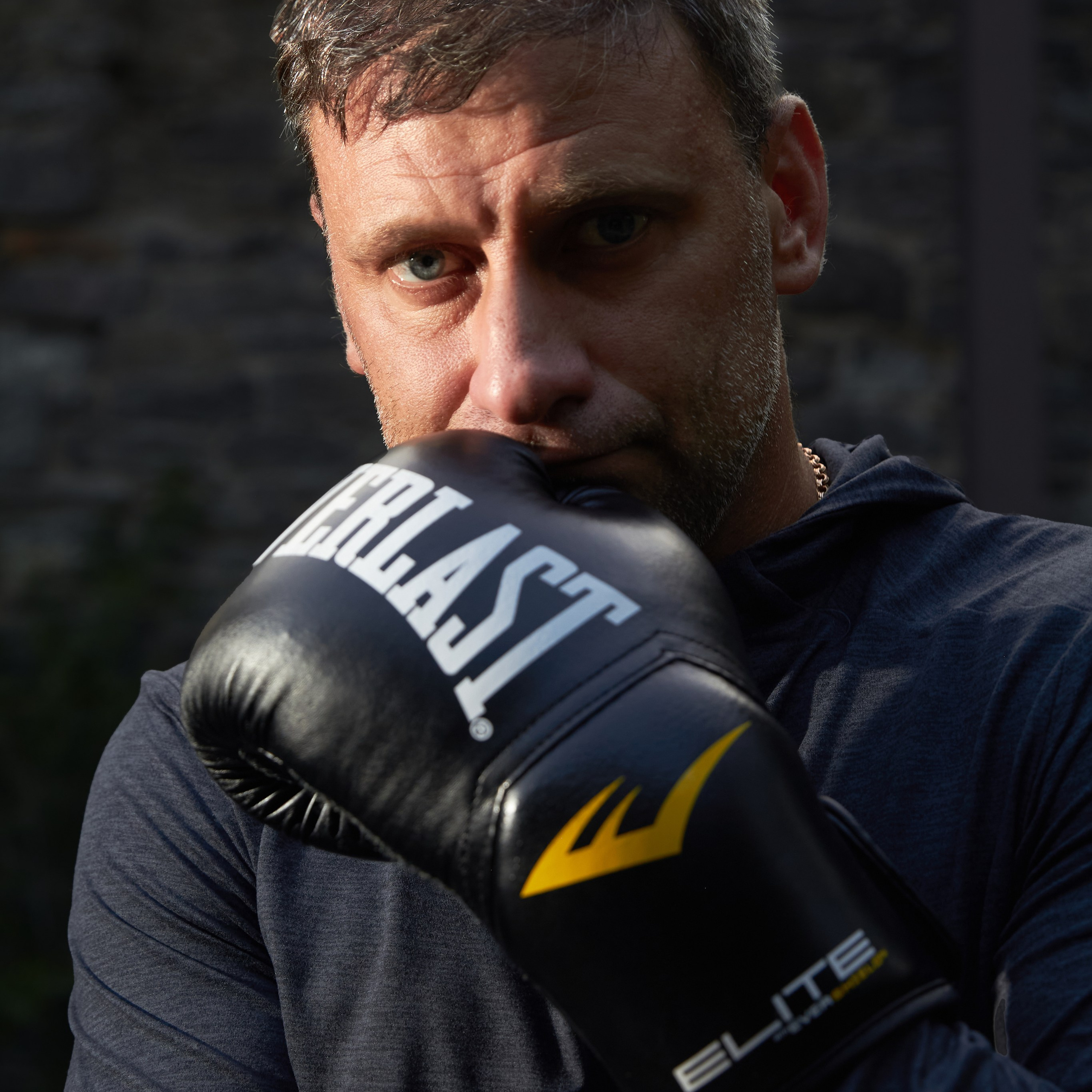 Portrait dramatique. Photographie de portrait à Montréal