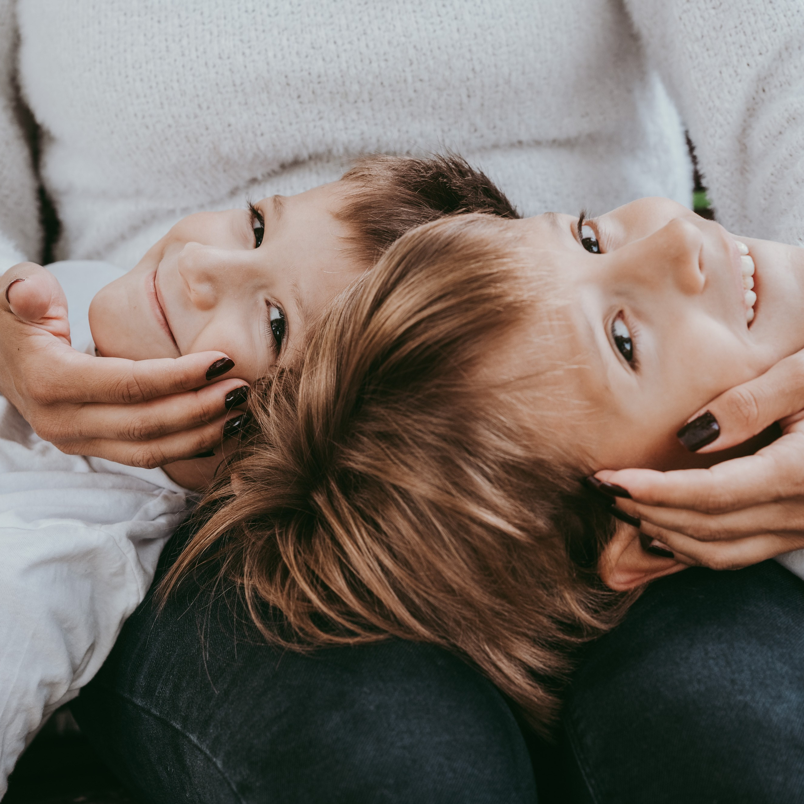 Porodicno fotografisanje. Deciji i porodicni fotograf u Beogradu Oksana Skendzic