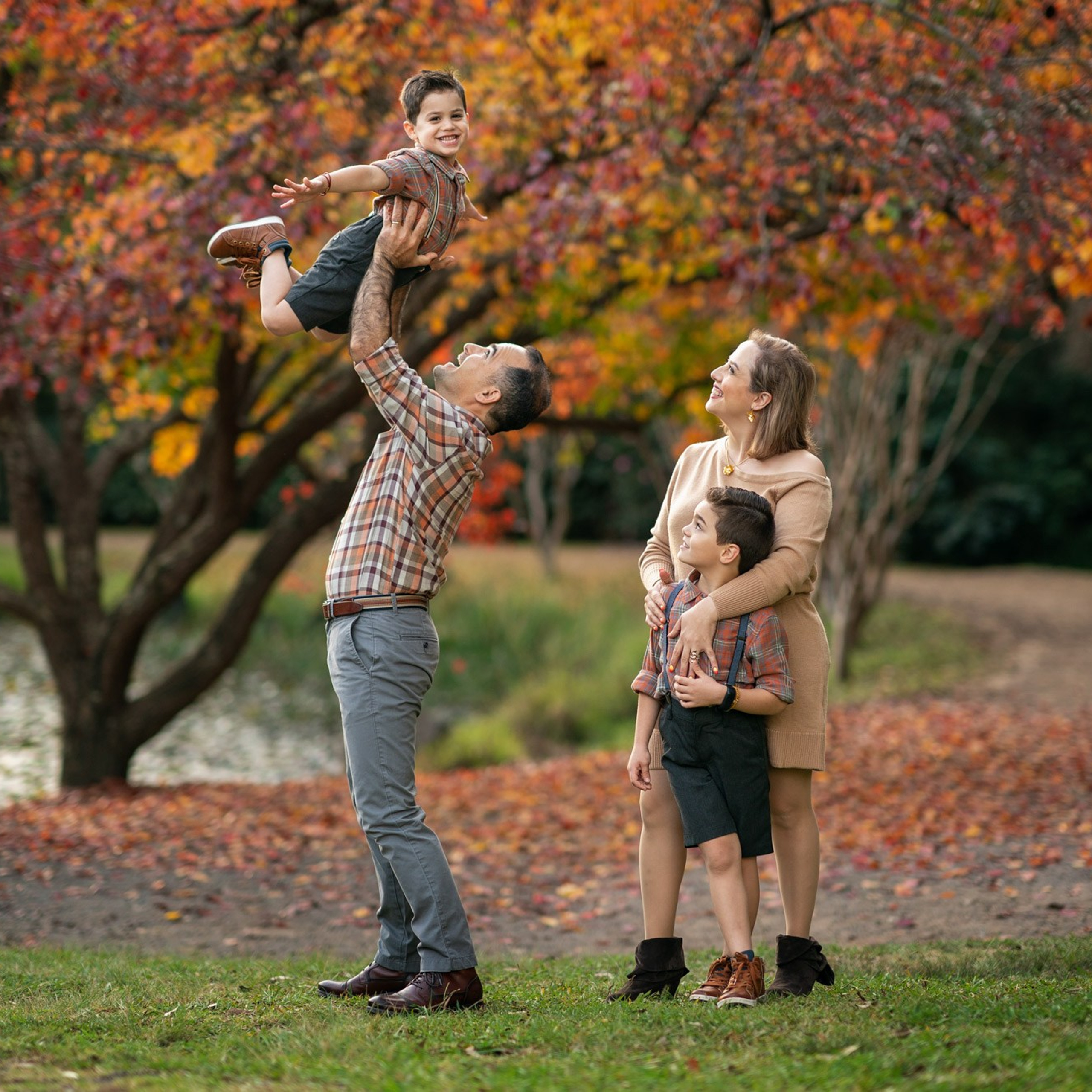 MATERNITY PHOTOGRAPHY SHOOT ON BALMORAL BEACH, SYDNEY. Family and Maternity Photography in Sydney, Hills District
