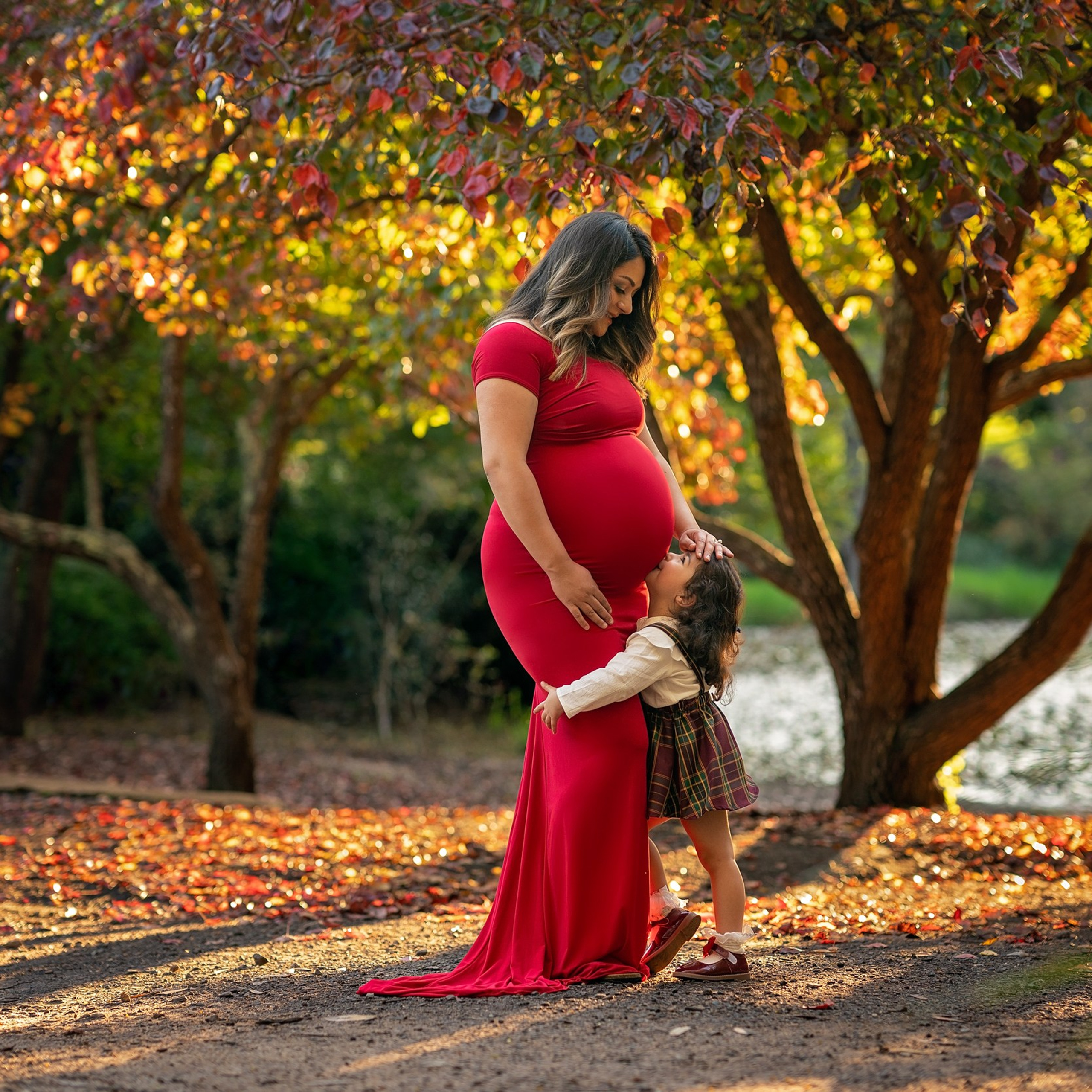 MATERNITY PHOTOGRAPHY SHOOT ON BALMORAL BEACH, SYDNEY. Family and Maternity Photography in Sydney, Hills District