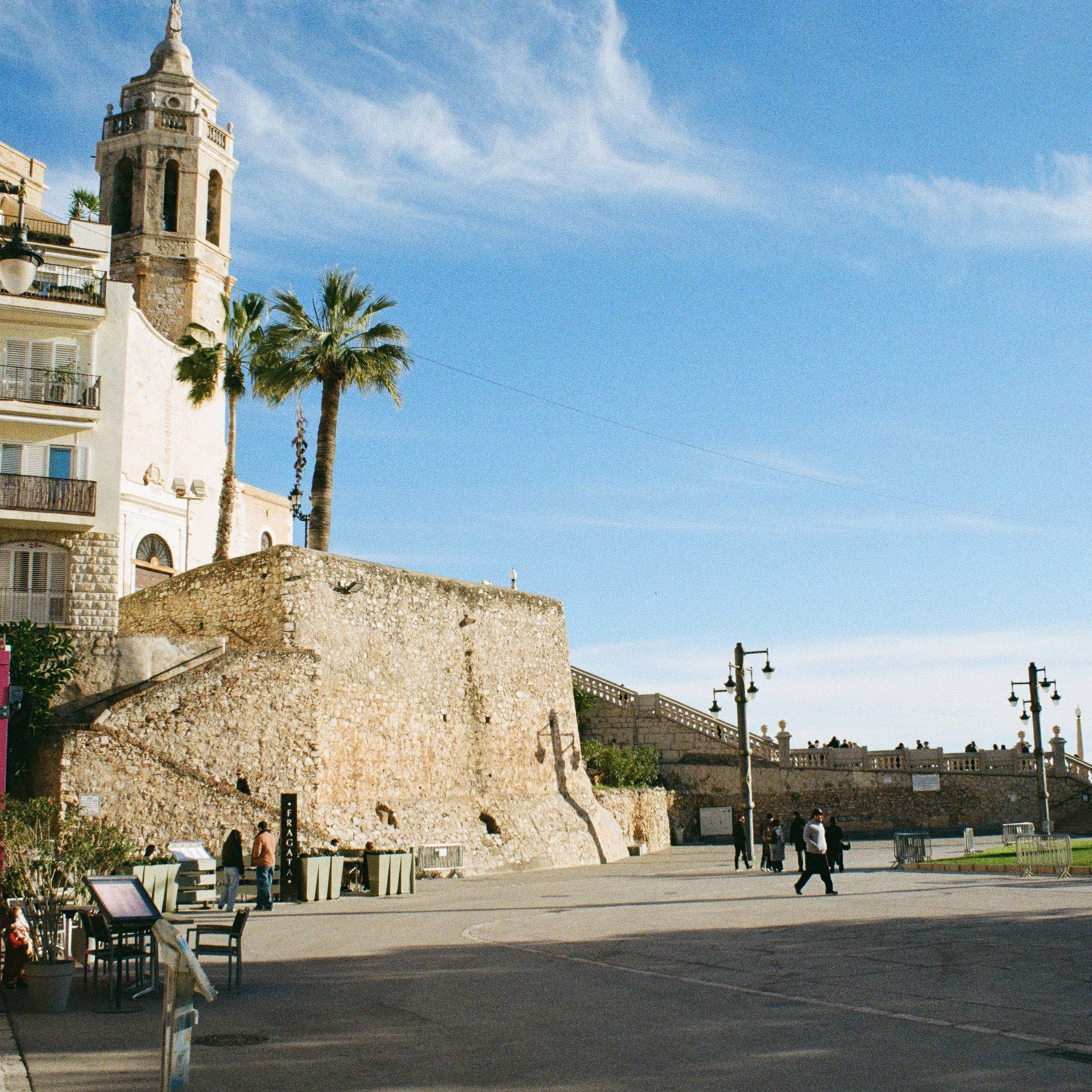 Sitges — light, sea and slow Mediterranean rhythm. Wedding Stories — Professional Wedding Photography & Videography in Germany, Italy, Spain & all across Europe