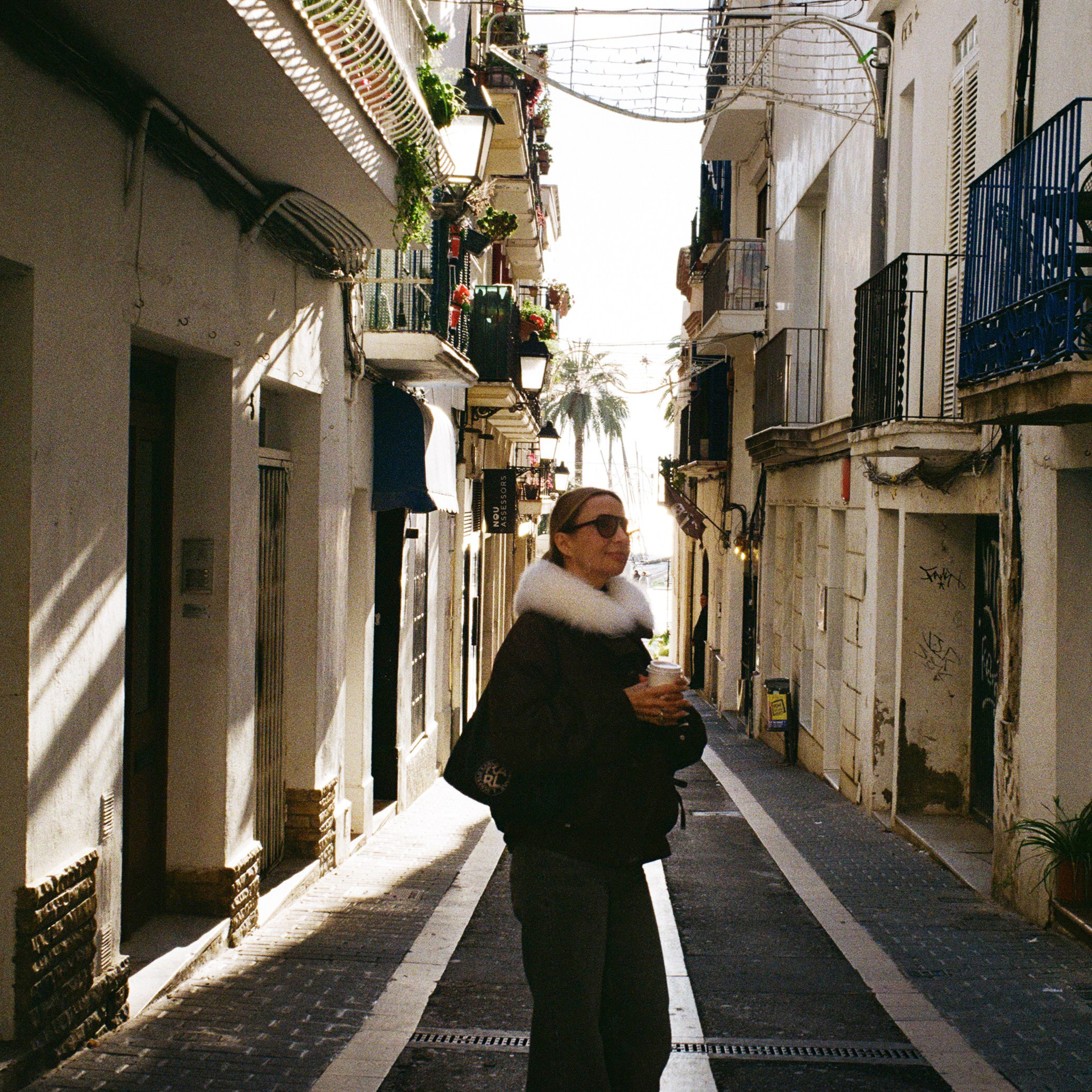 Sitges — light, sea and slow Mediterranean rhythm. Wedding Stories — Professional Wedding Photography & Videography in Germany, Italy, Spain & all across Europe