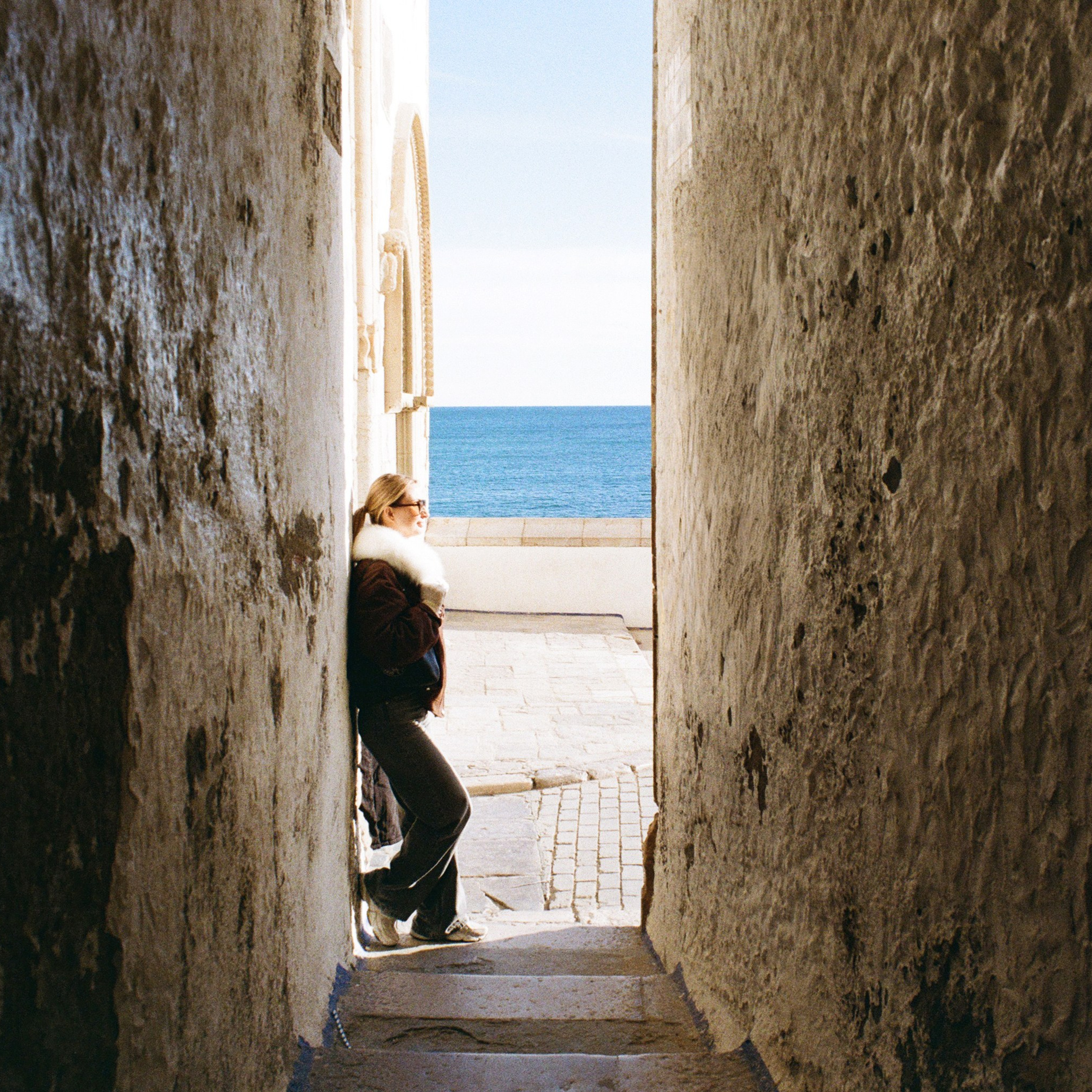 Sitges — light, sea and slow Mediterranean rhythm. Wedding Stories — Professional Wedding Photography & Videography in Germany, Italy, Spain & all across Europe