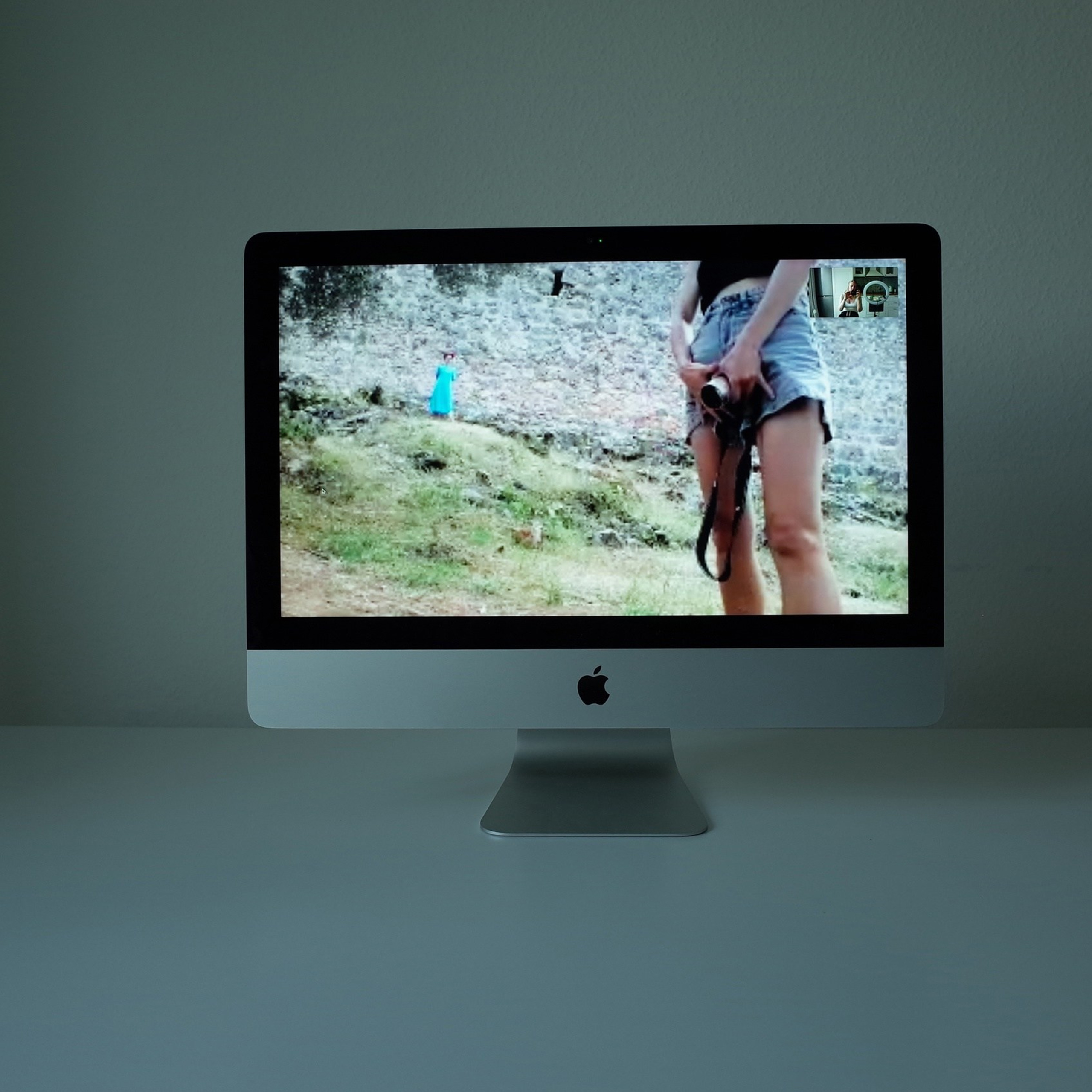 A digital performance merging photography and IT simulation. The artist, based in Israel, conducts a remote photoshoot with models in Turkey via a glitch-prone video call. The final images are intentionally pixelated, captured by photographing a computer screen—highlighting digital fragility and failed communication. A commentary on distance, technology, and the imperfections of virtual connection.