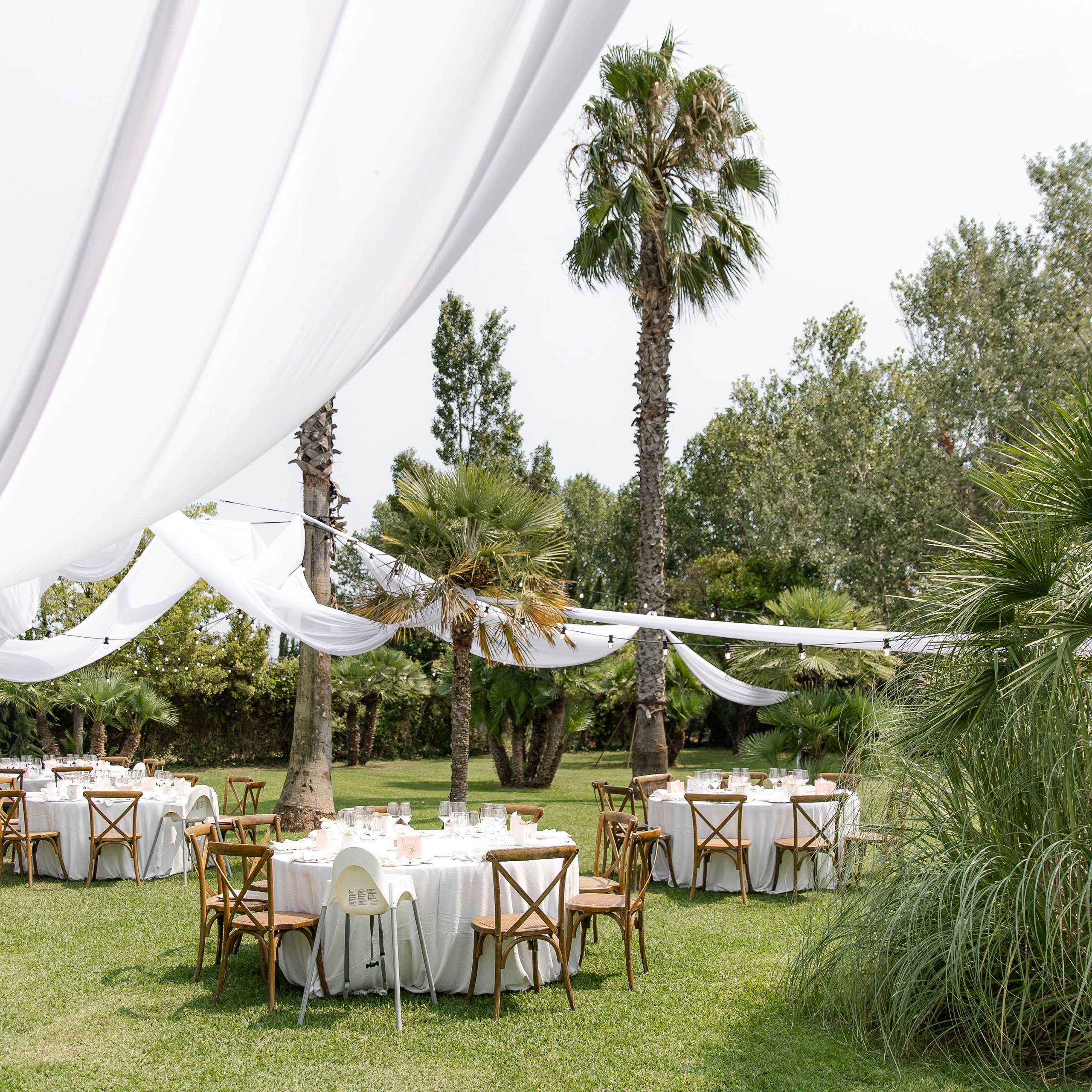 Pre-Wedding Adventures in Barcelona: A Storytelling Weekend for Destination Couples. Wedding Photographer in Barcelona Lana Alekhina