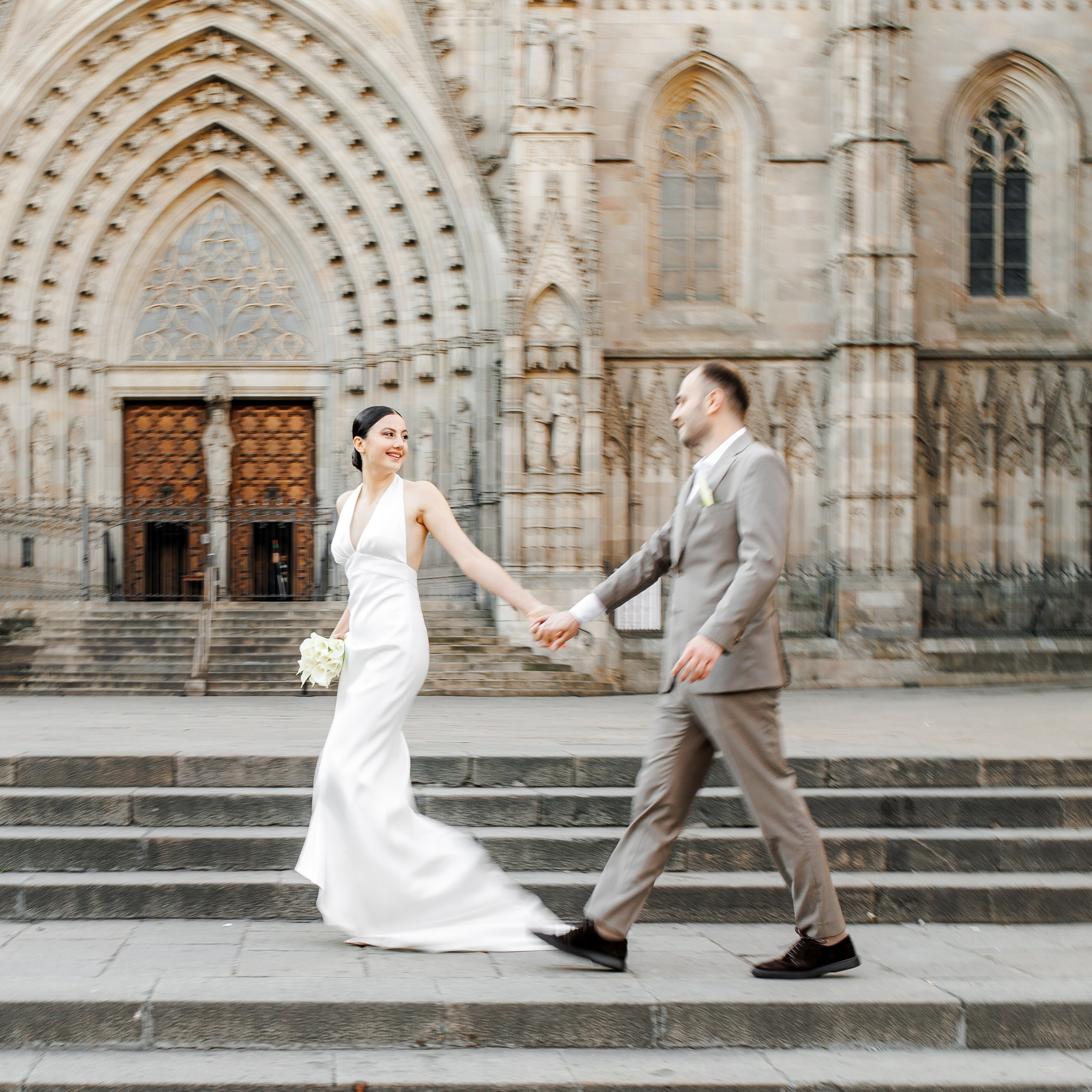 Pre-Wedding Adventures in Barcelona: A Storytelling Weekend for Destination Couples. Wedding Photographer in Barcelona Lana Alekhina
