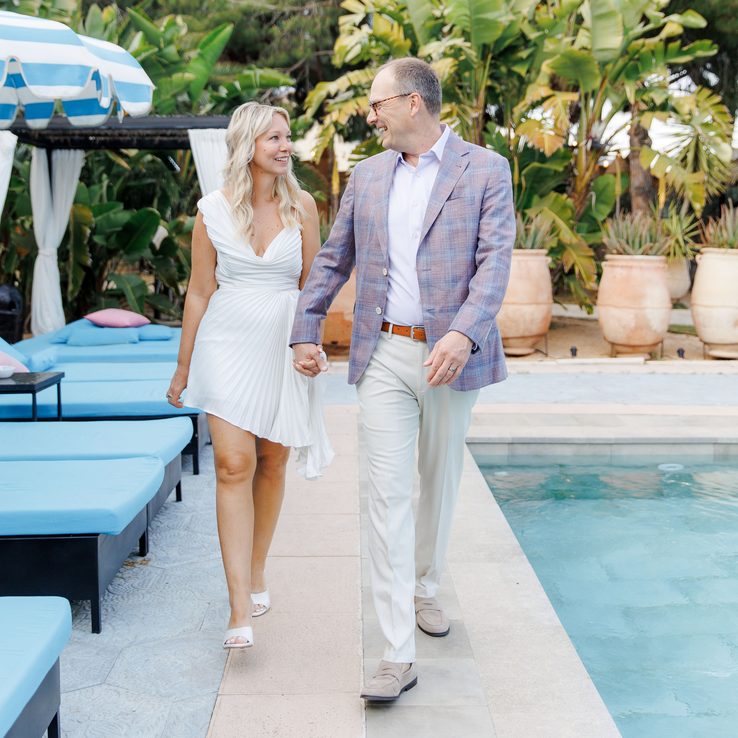 Photographer’s perspective: candid rehearsal dinner moments at Gran Villa Rosa