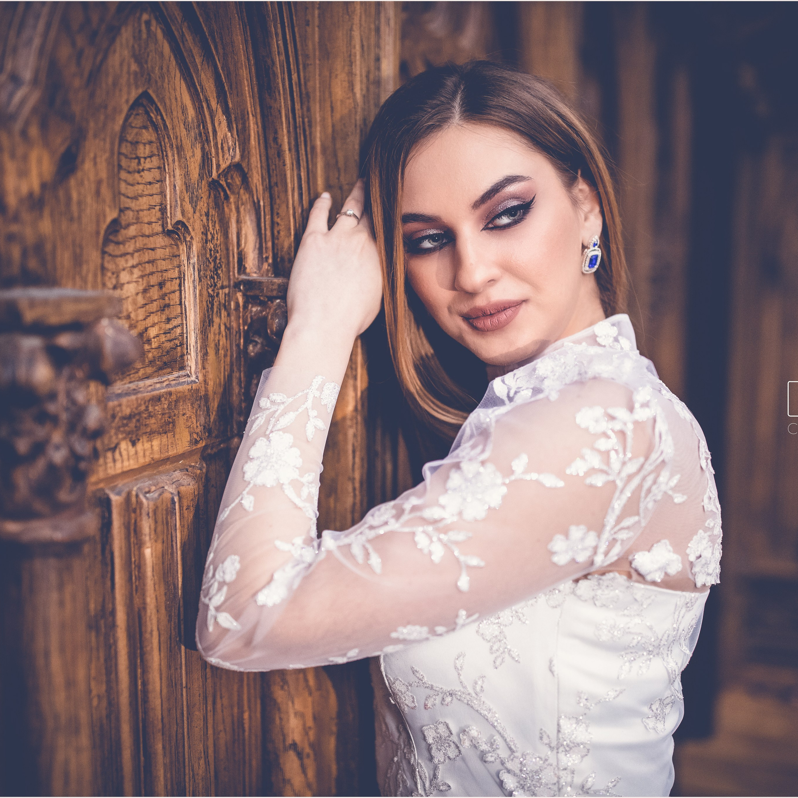 Ședință Foto Rochii de Mireasă la Palatul Culturii din Iași – Georgiana, Anelis & Alexia