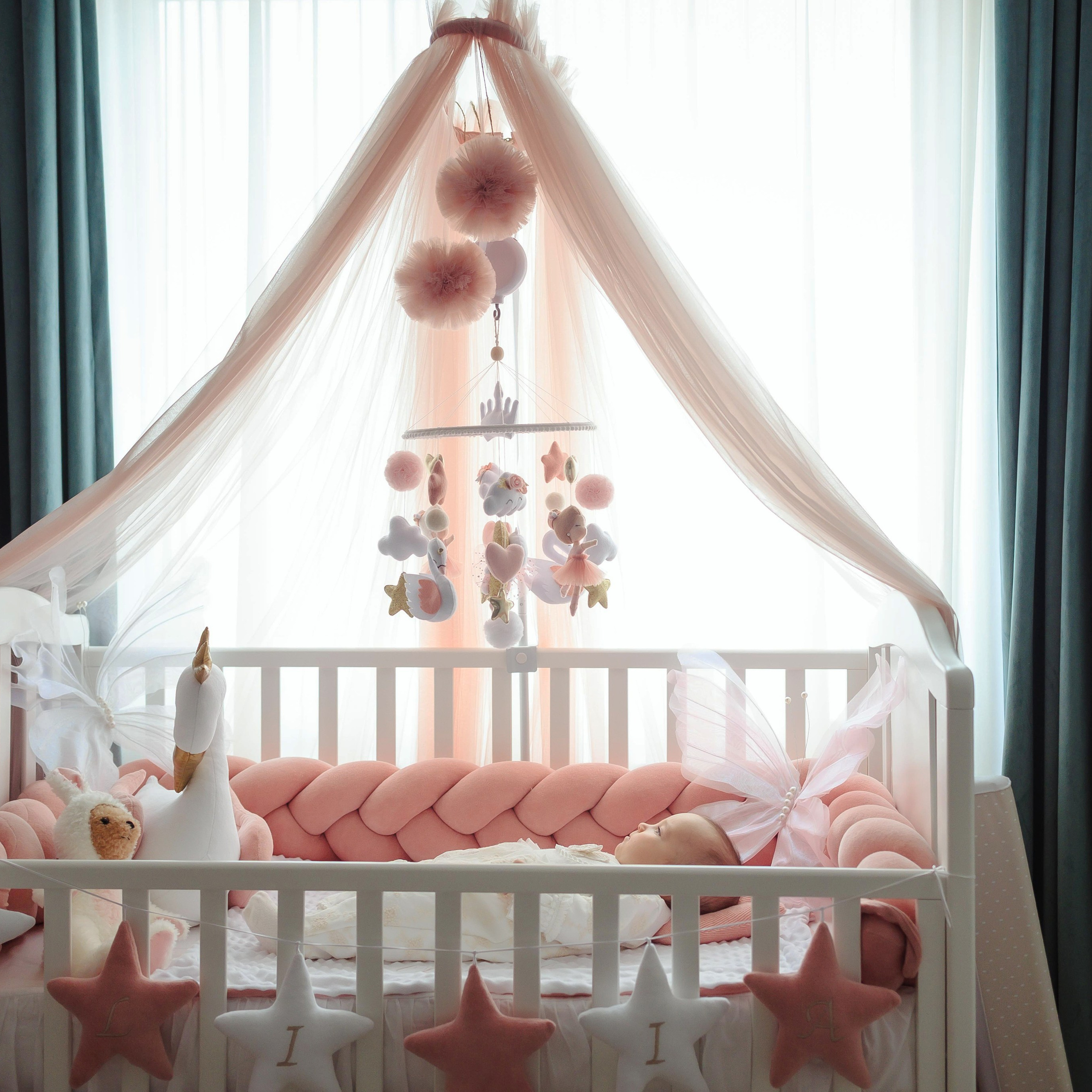 Fotografie profesională pentru evenimente Constanţa – nuntă, botez, cununie civilă. Elena Mascan – Fotograf newborn, maternitate, portret, smash the cake & branding personal | La Femme Studio Photograpy|Constanţa