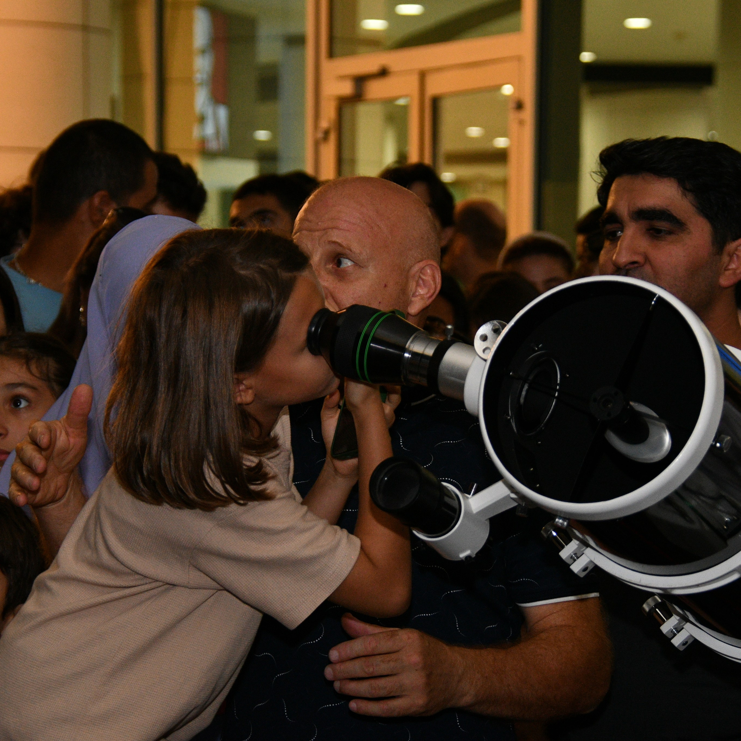 Ay Tutulması 2025. Həvəskar Astronomlar Cəmiyyəti — Astronomy.az