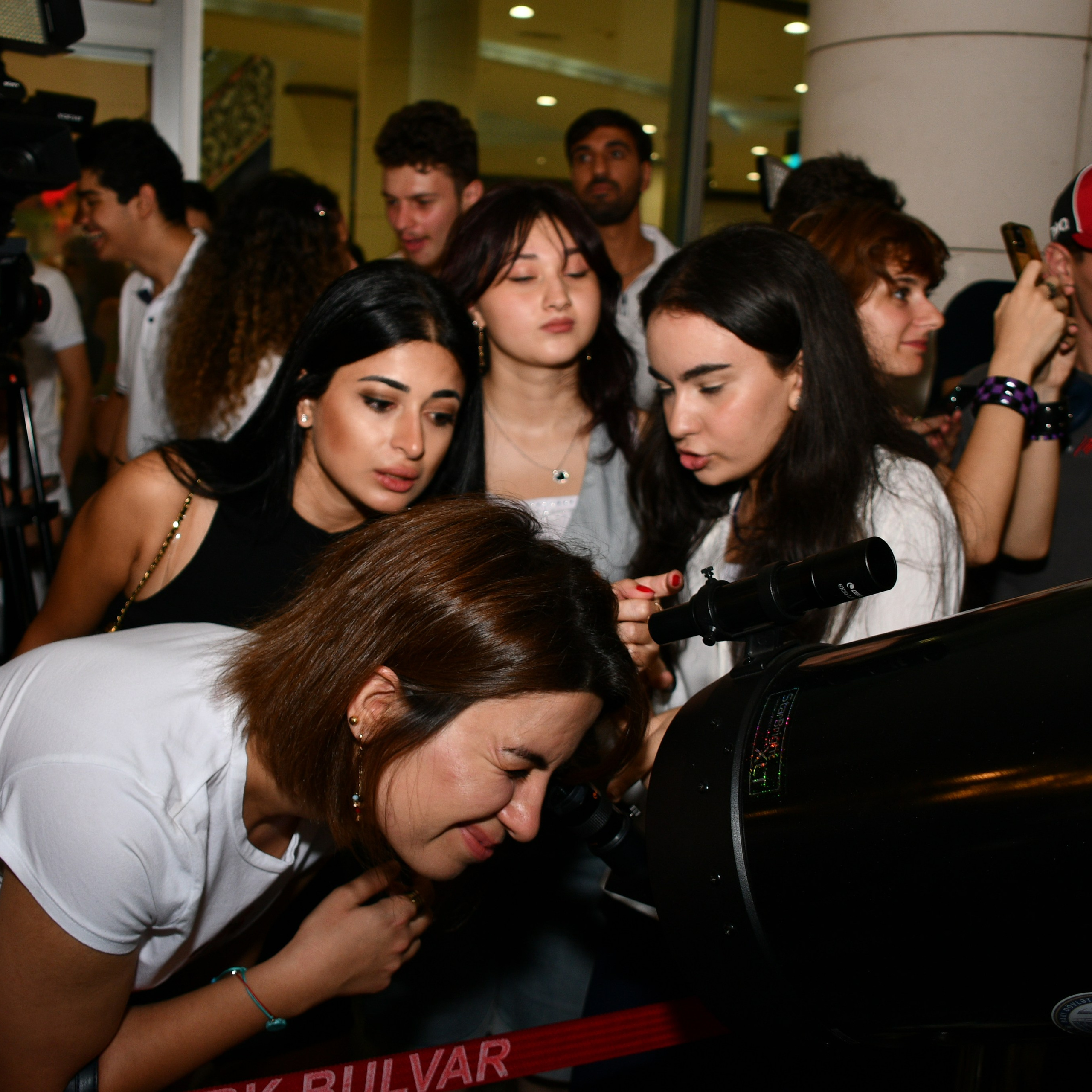 Ay Tutulması 2025. Həvəskar Astronomlar Cəmiyyəti — Astronomy.az