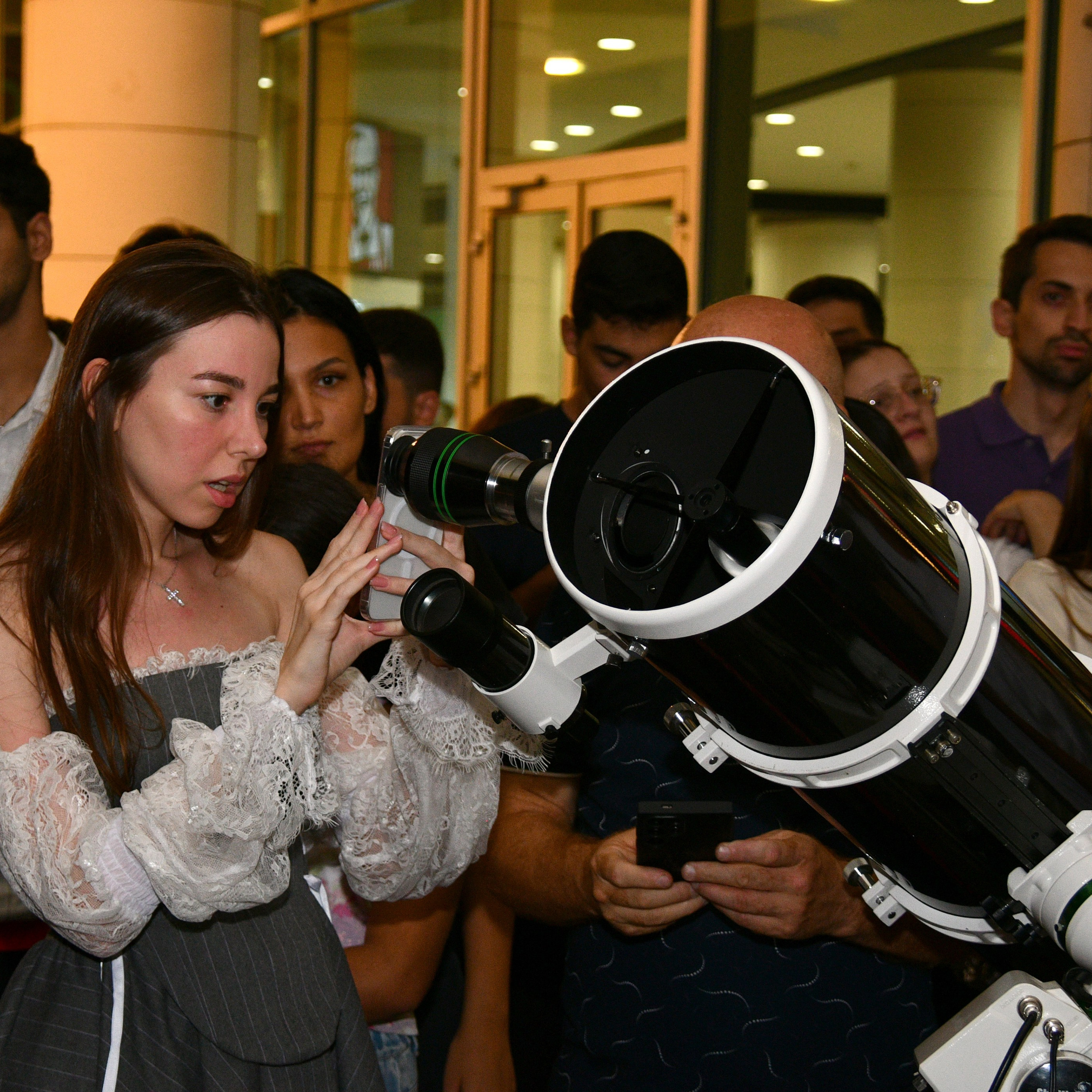 Ay Tutulması 2025. Həvəskar Astronomlar Cəmiyyəti — Astronomy.az