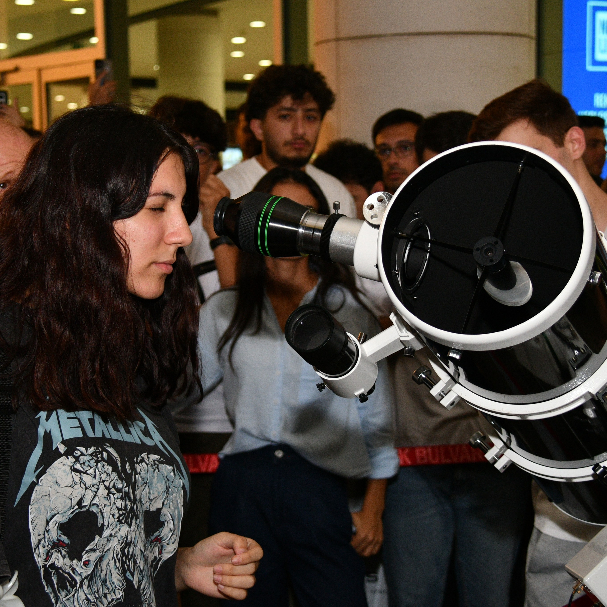 Ay Tutulması 2025. Həvəskar Astronomlar Cəmiyyəti — Astronomy.az