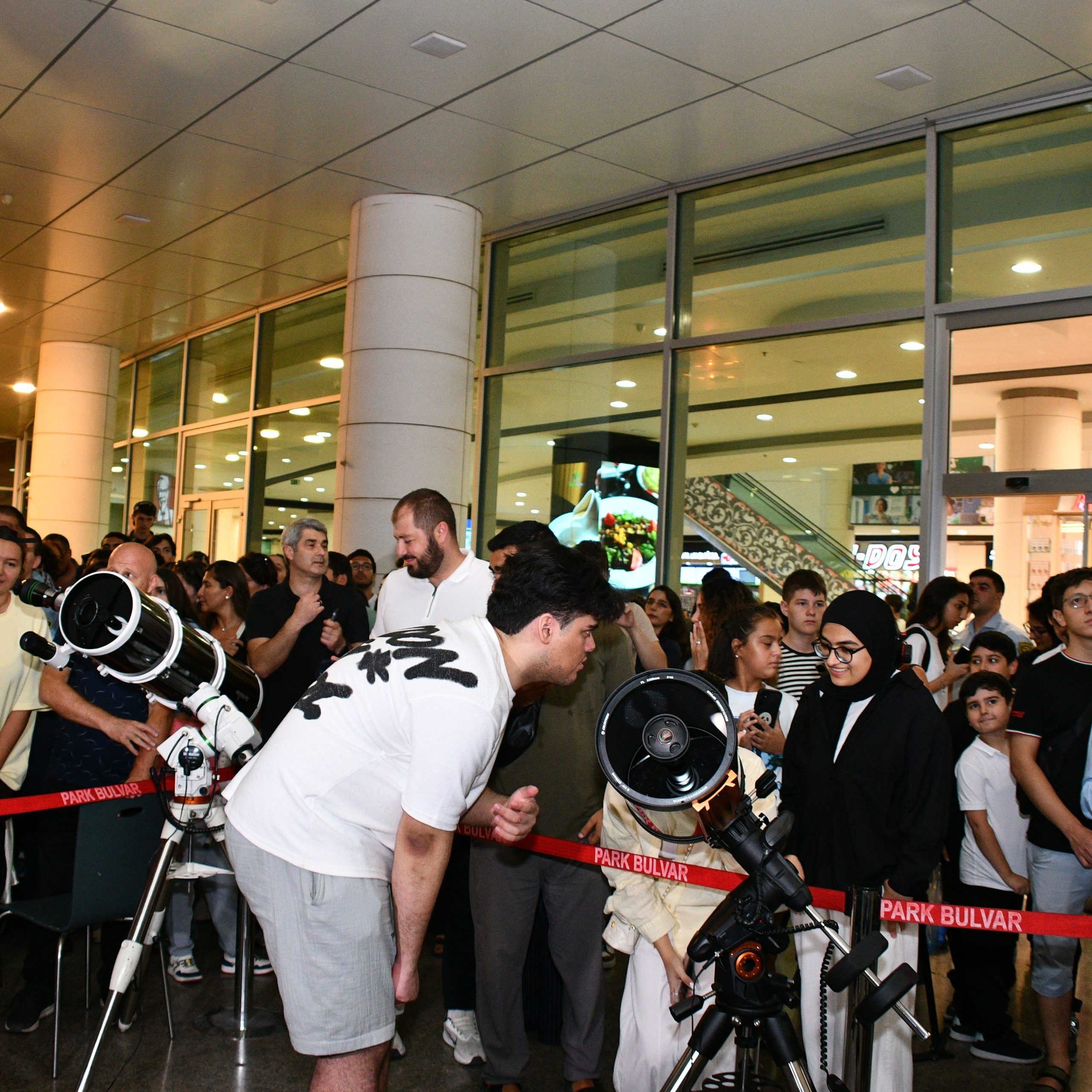 Ay Tutulması 2025. Həvəskar Astronomlar Cəmiyyəti — Astronomy.az