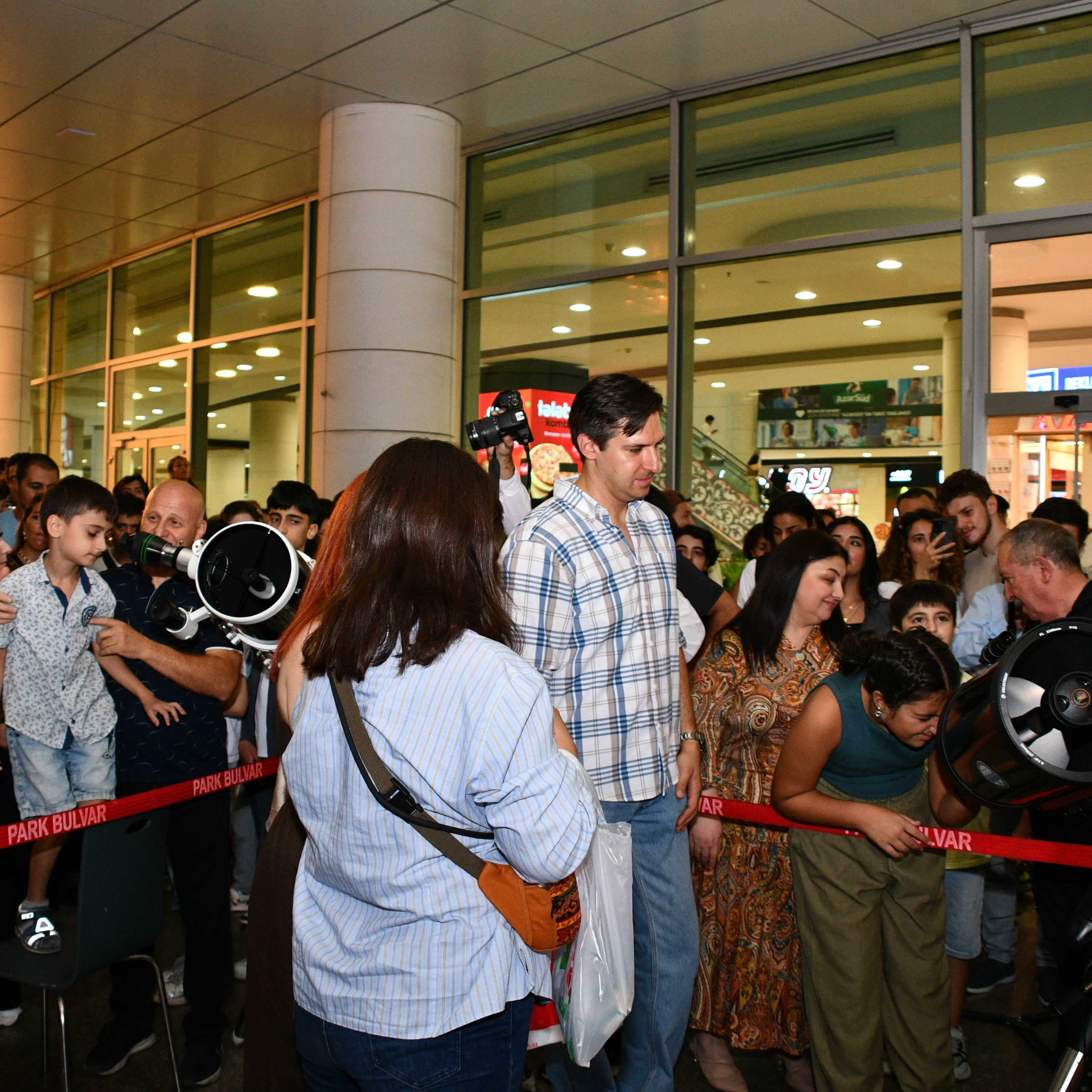 Ay Tutulması 2025. Həvəskar Astronomlar Cəmiyyəti — Astronomy.az