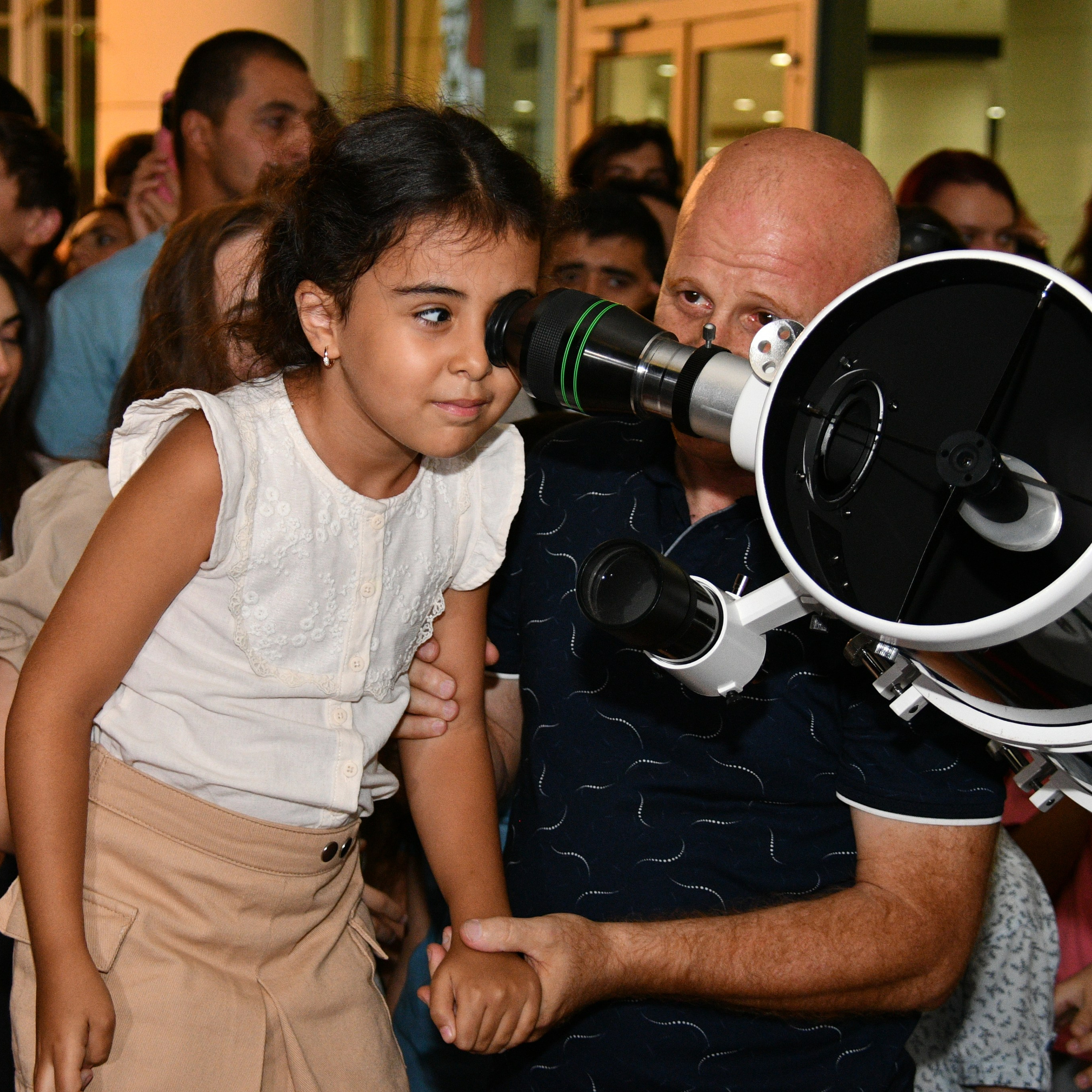 Ay Tutulması 2025. Həvəskar Astronomlar Cəmiyyəti — Astronomy.az