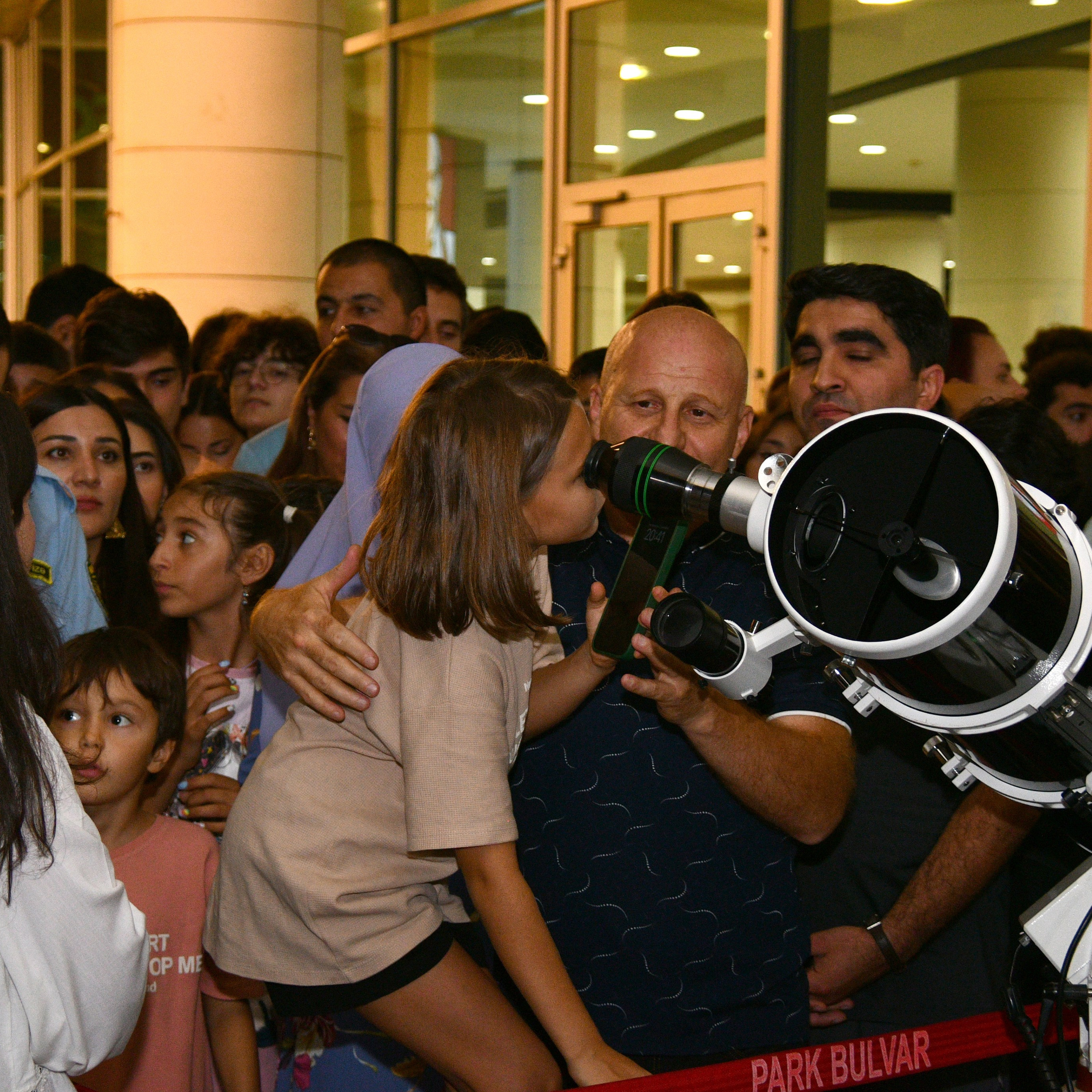 Ay Tutulması 2025. Həvəskar Astronomlar Cəmiyyəti — Astronomy.az