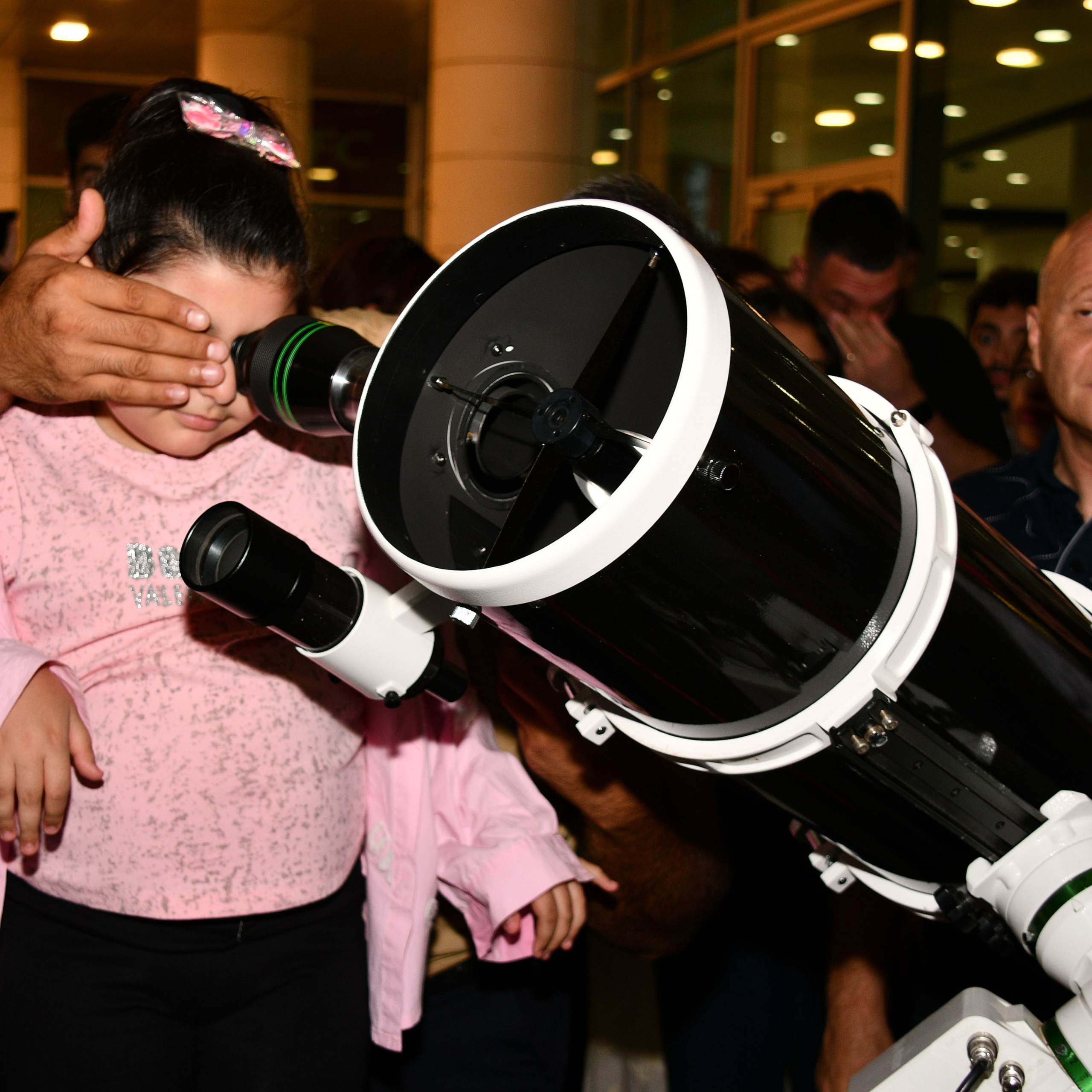 Ay Tutulması 2025. Həvəskar Astronomlar Cəmiyyəti — Astronomy.az