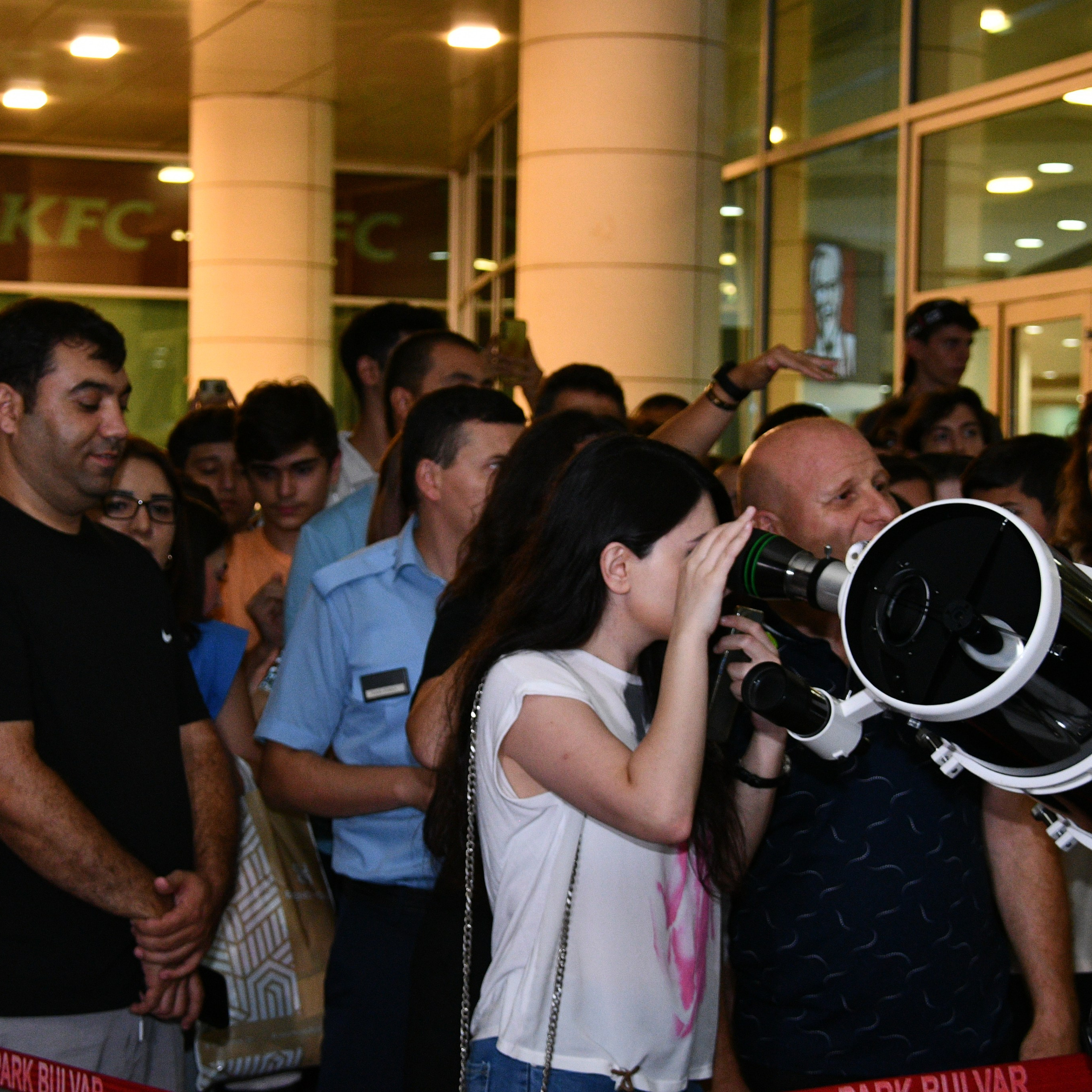 Ay Tutulması 2025. Həvəskar Astronomlar Cəmiyyəti — Astronomy.az