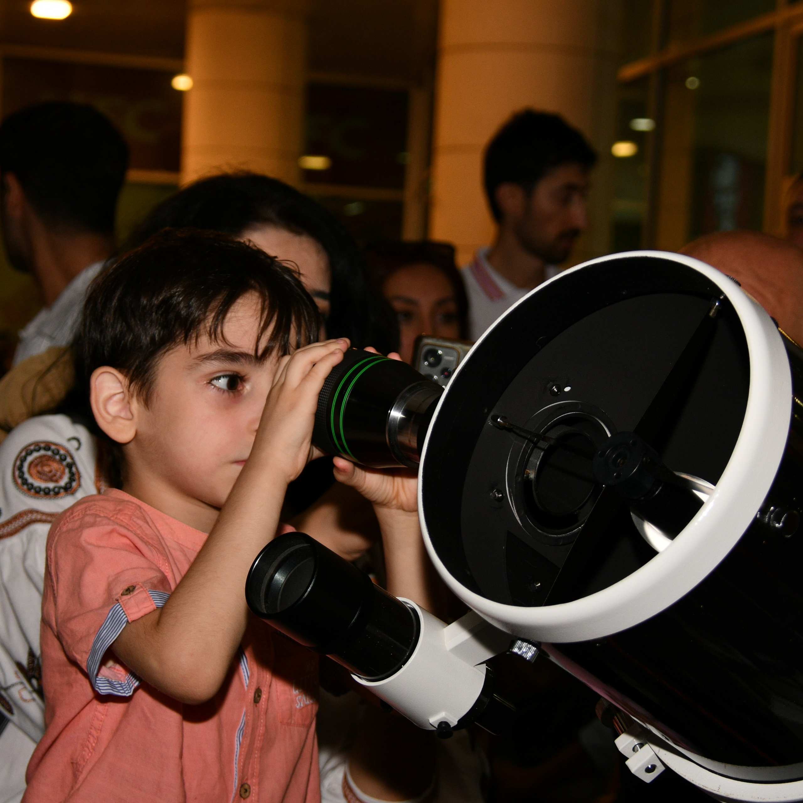 Ay Tutulması 2025. Həvəskar Astronomlar Cəmiyyəti — Astronomy.az