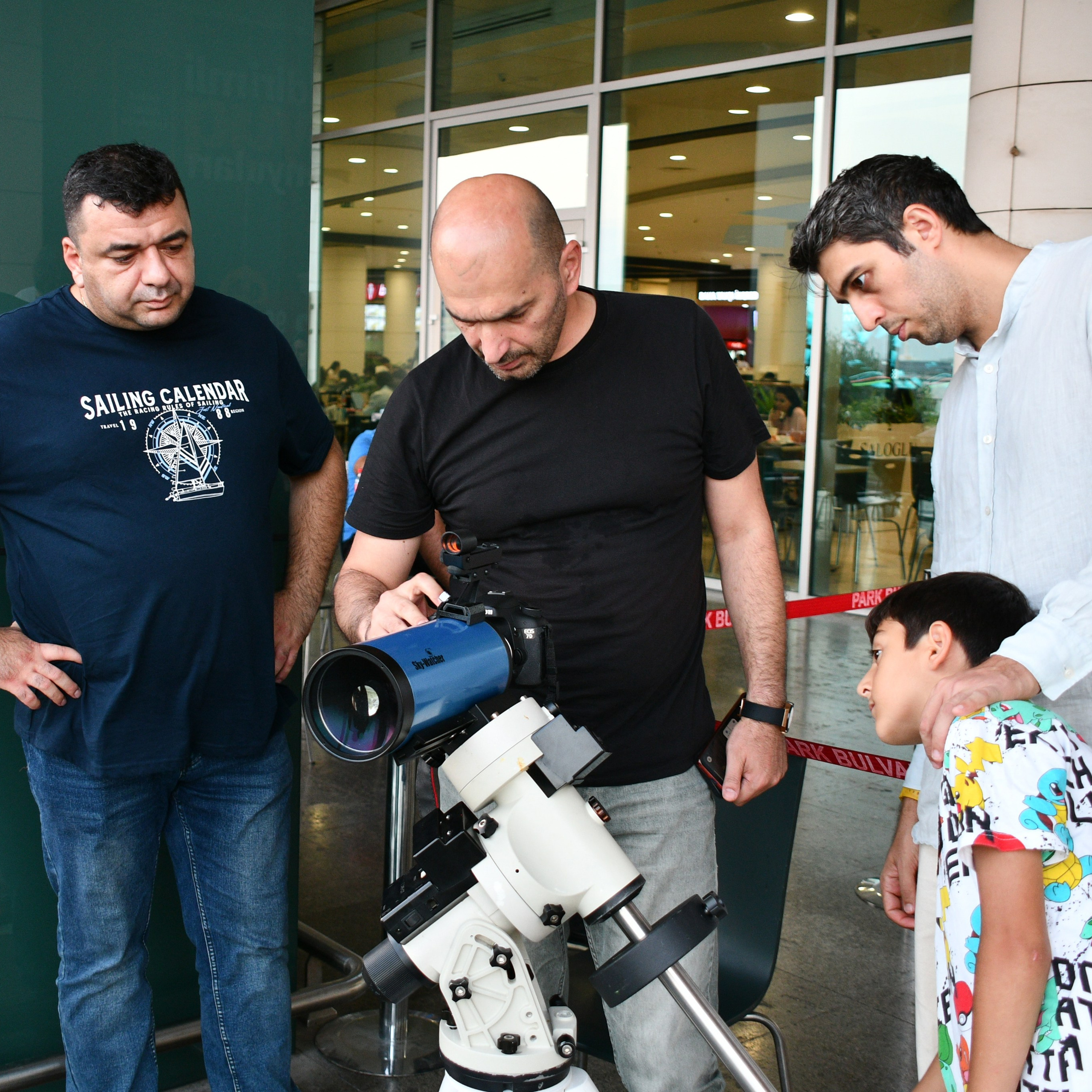 Ay Tutulması 2025. Həvəskar Astronomlar Cəmiyyəti — Astronomy.az